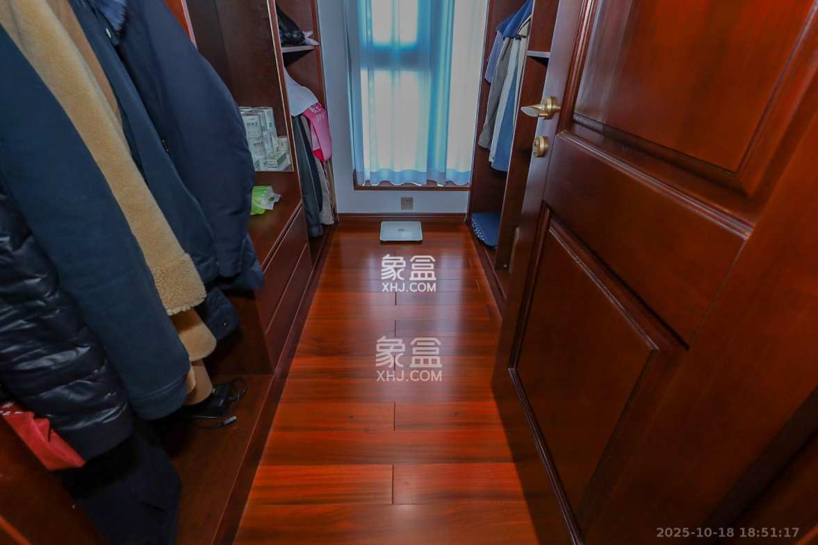 保利天禧C区  4室2厅2卫    5500.0元/月 保利天禧C区  4室2厅2卫    5500.0元/月室内图