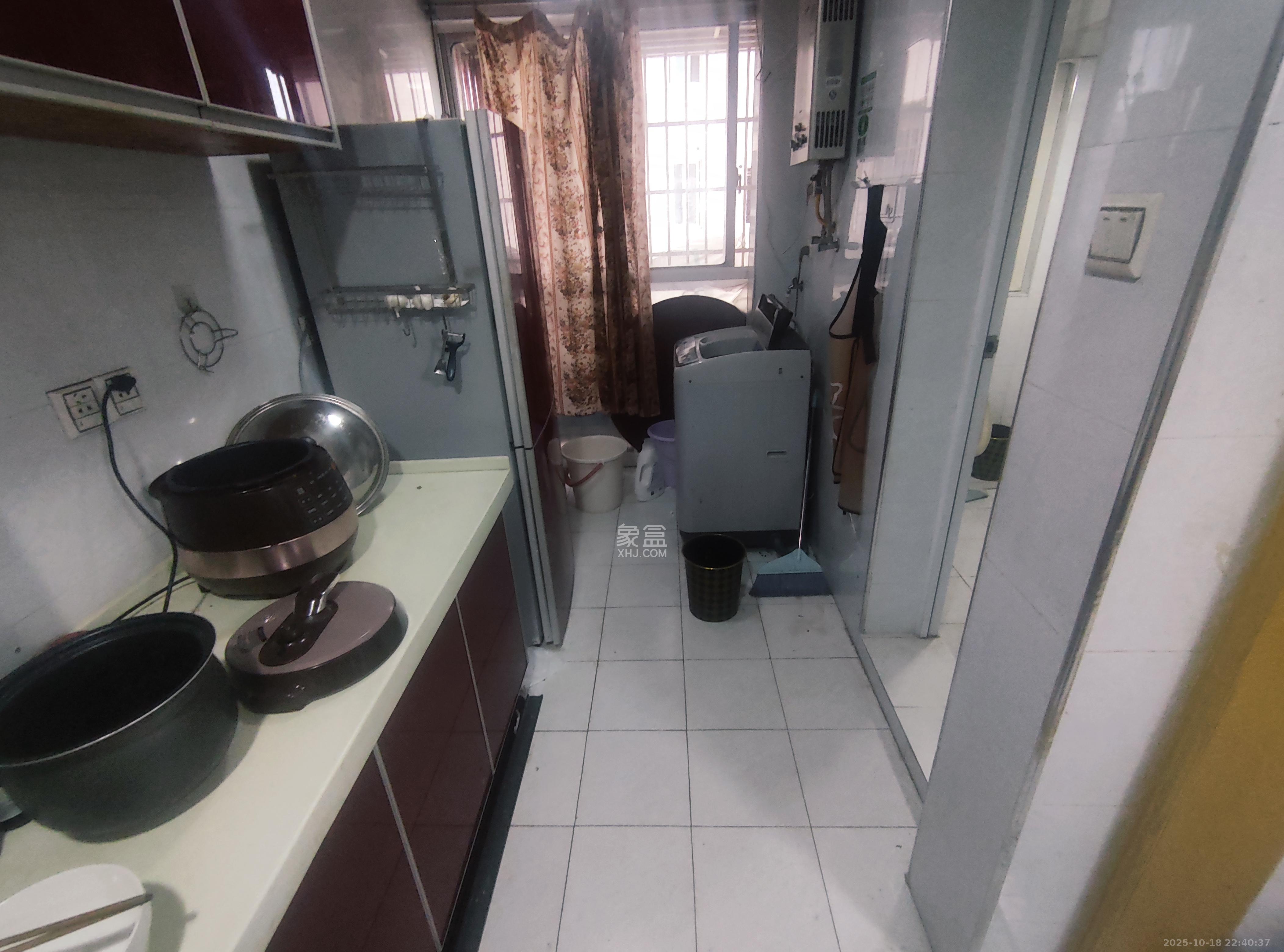 麓谷锦和园  1室1厅1卫    1800.0元/月 麓谷锦和园  1室1厅1卫    1800.0元/月室内图