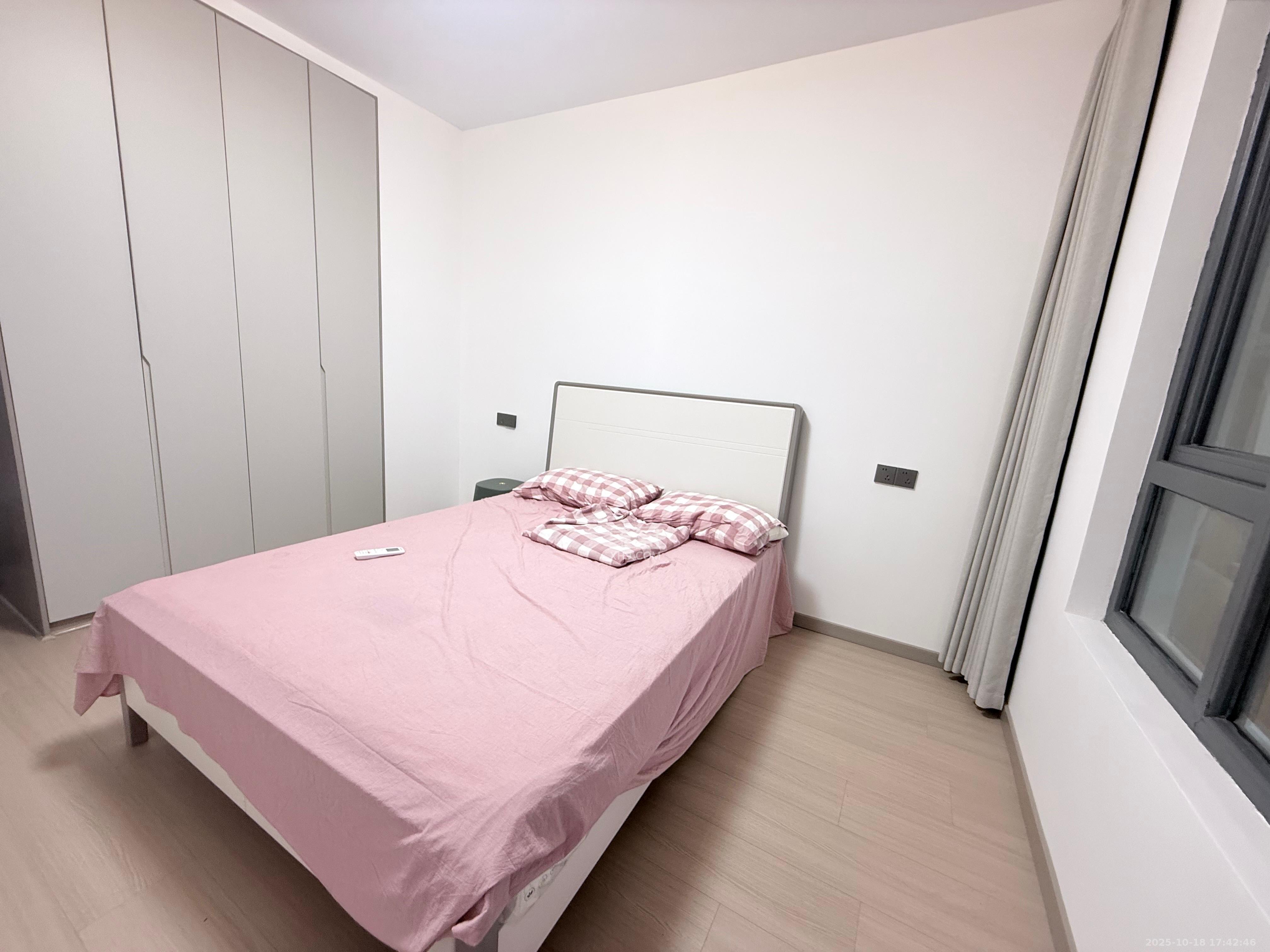 绿地之窗  3室1厅1卫    3200.0元/月室内图