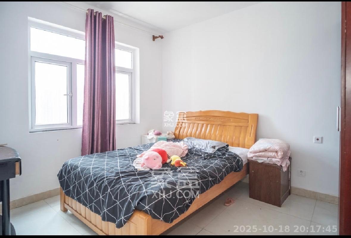 和悦城(蟠龙景苑)  3室2厅2卫    1700.0元/月 和悦城(蟠龙景苑)  3室2厅2卫    1700.0元/月室内图