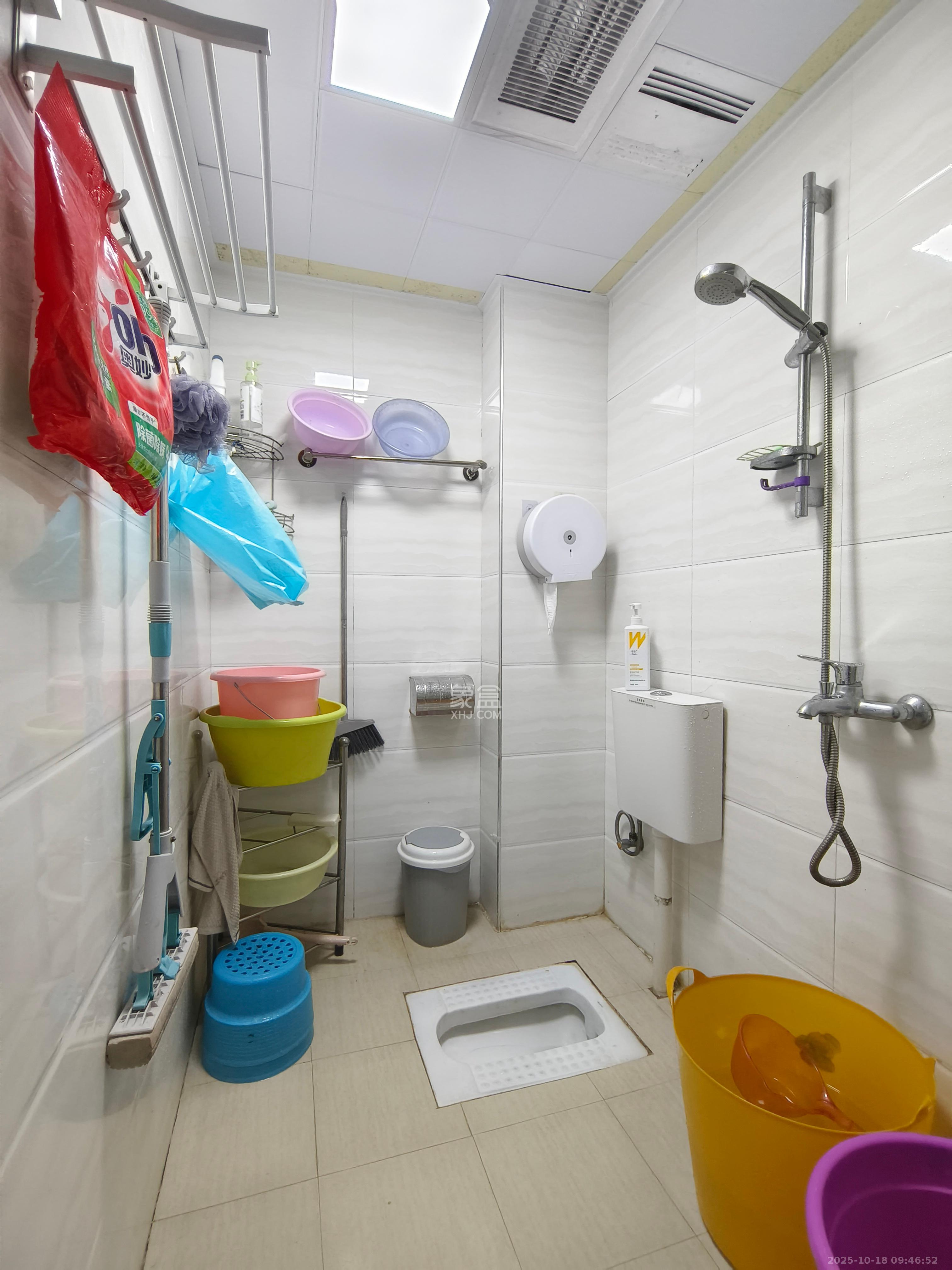 勤诚达新界  2室2厅2卫    1600.0元/月室内图