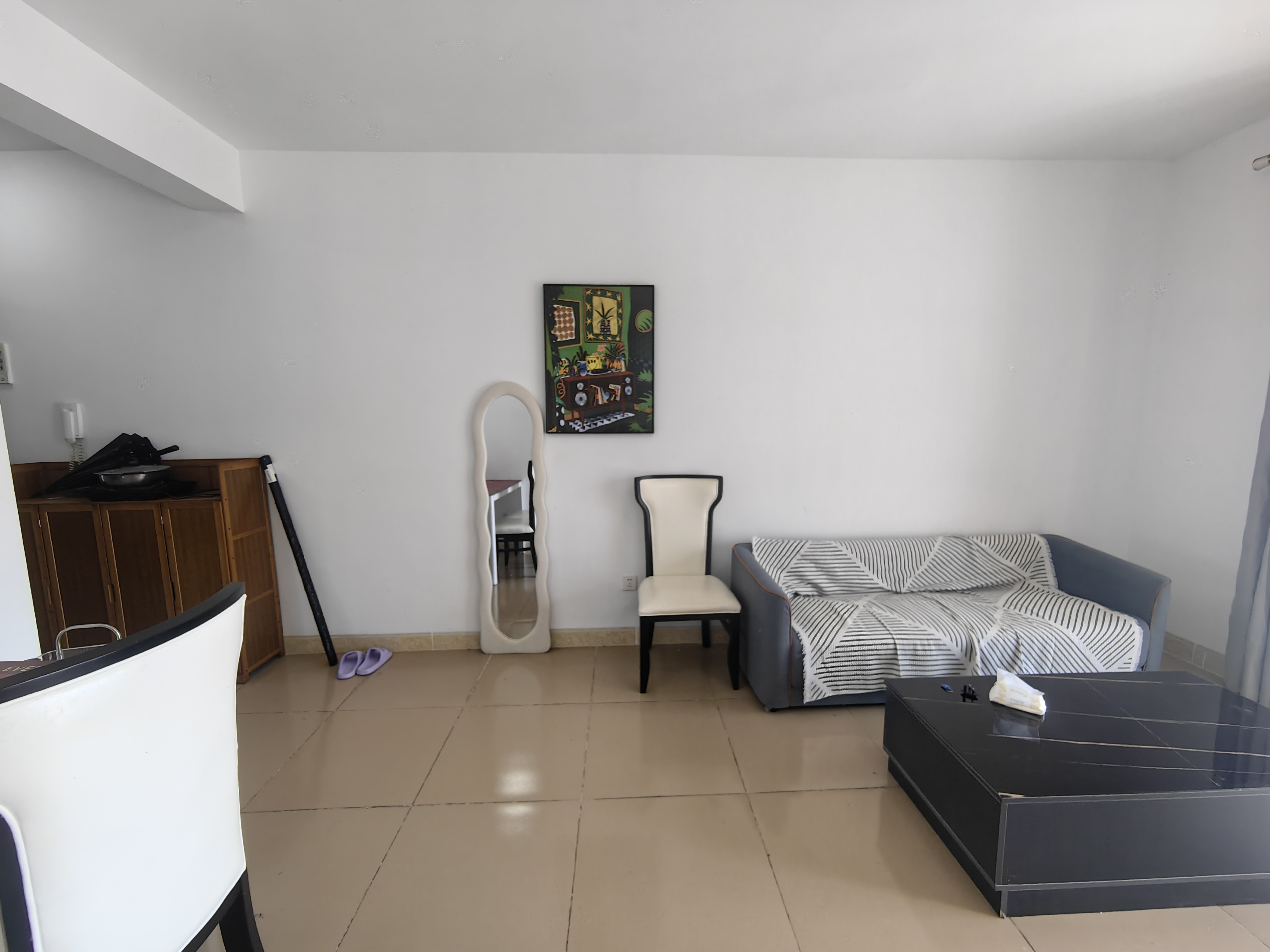 冠盛天泽园 2室2厅1卫 2300.0元/月 冠盛天泽园 2室2厅1卫 2300.0元/月室内图