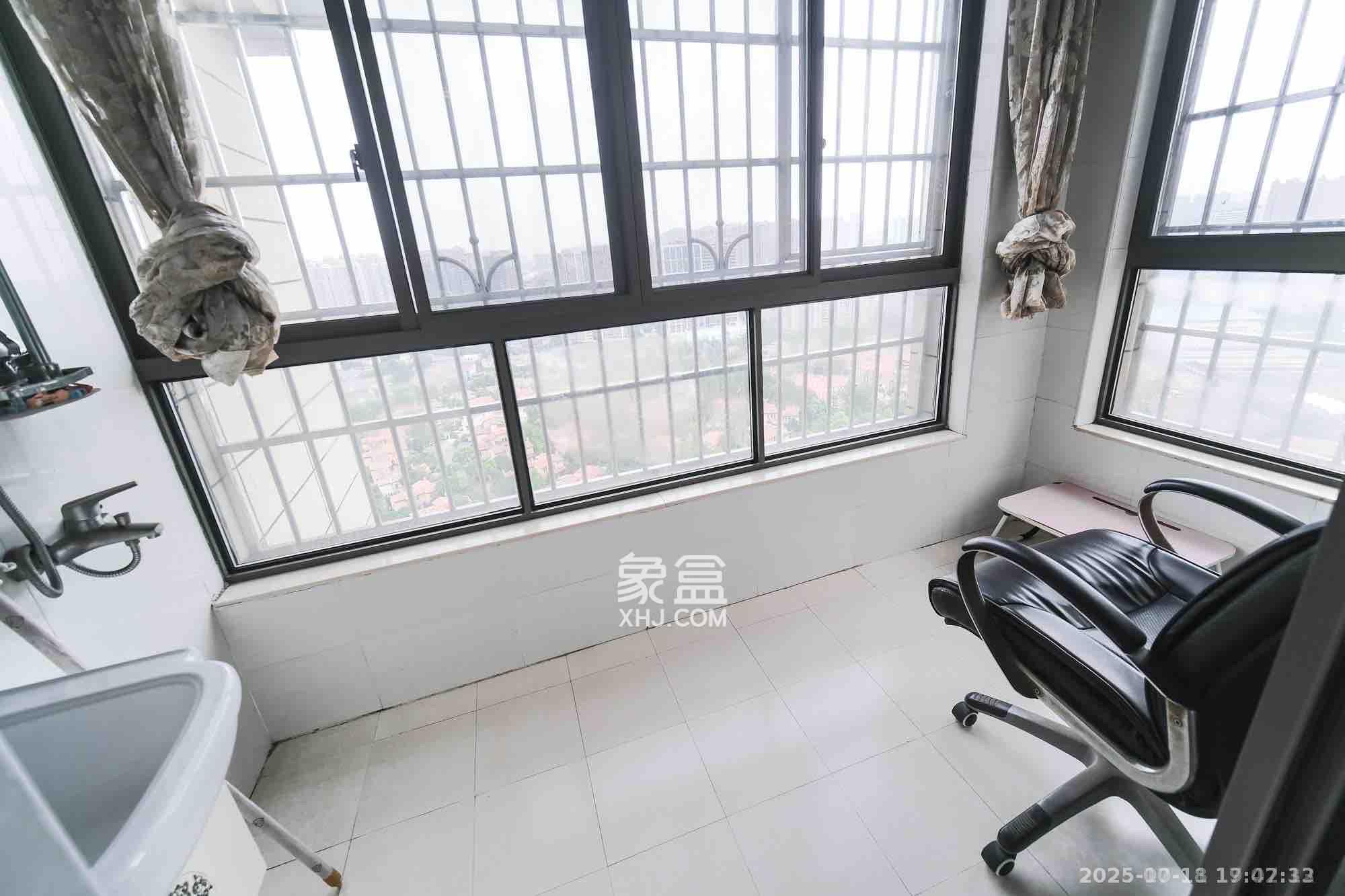 好望谷  2室2厅1卫    1600.0元/月 好望谷  2室2厅1卫    1600.0元/月室内图