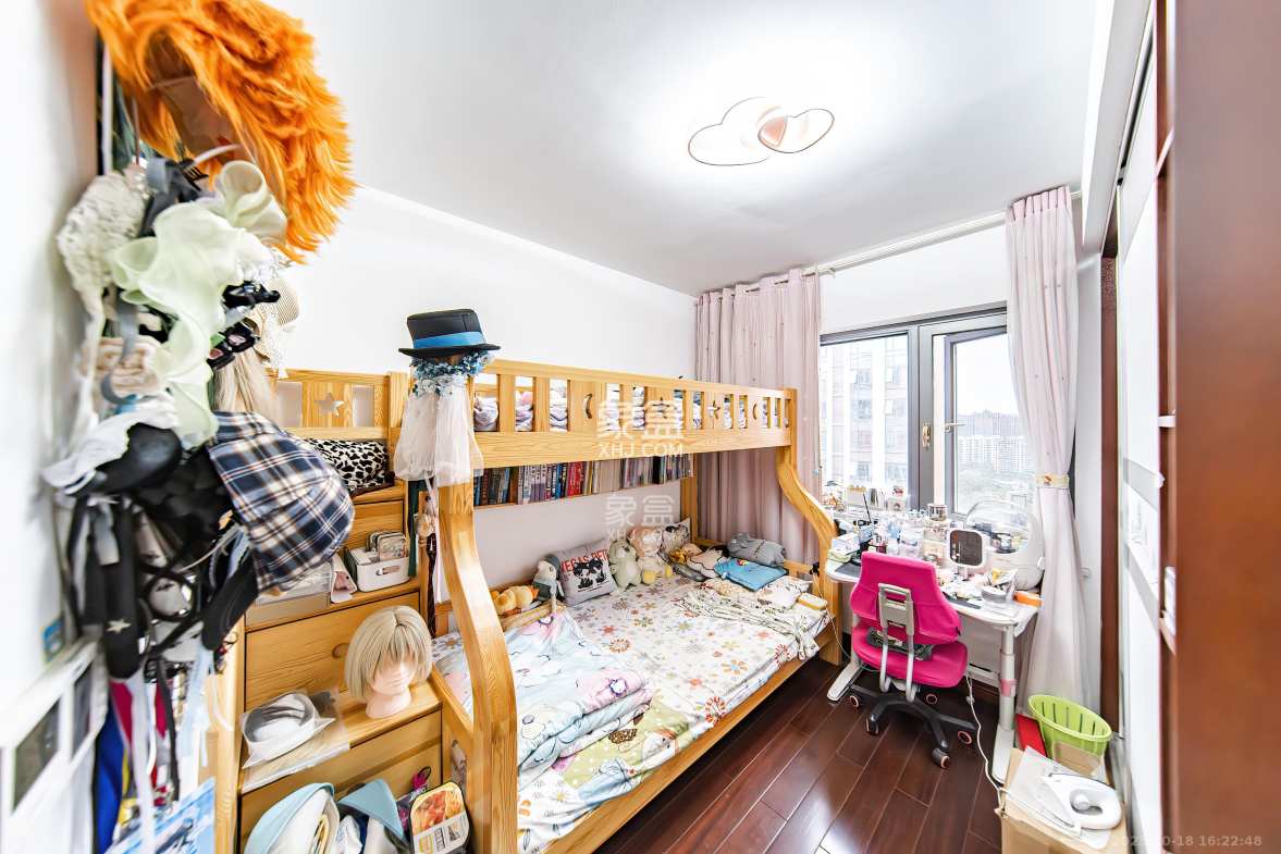 湘熙水郡(观澜海赋家园) 4室2厅2卫 180.0万 湘熙水郡(观澜海赋家园) 4室2厅2卫 180.0万卧室