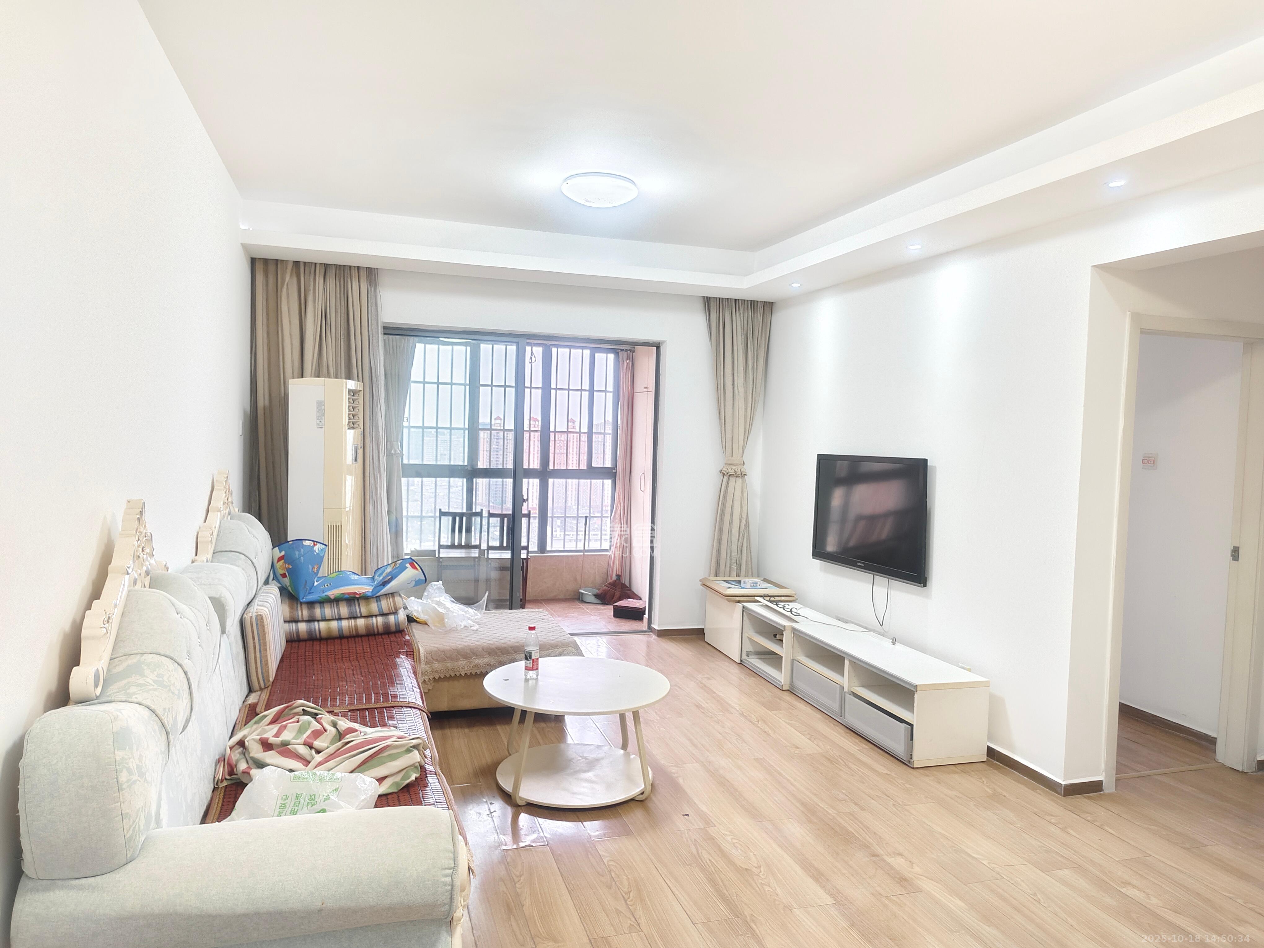 上海城小区  3室2厅2卫    2300.0元/月室内图