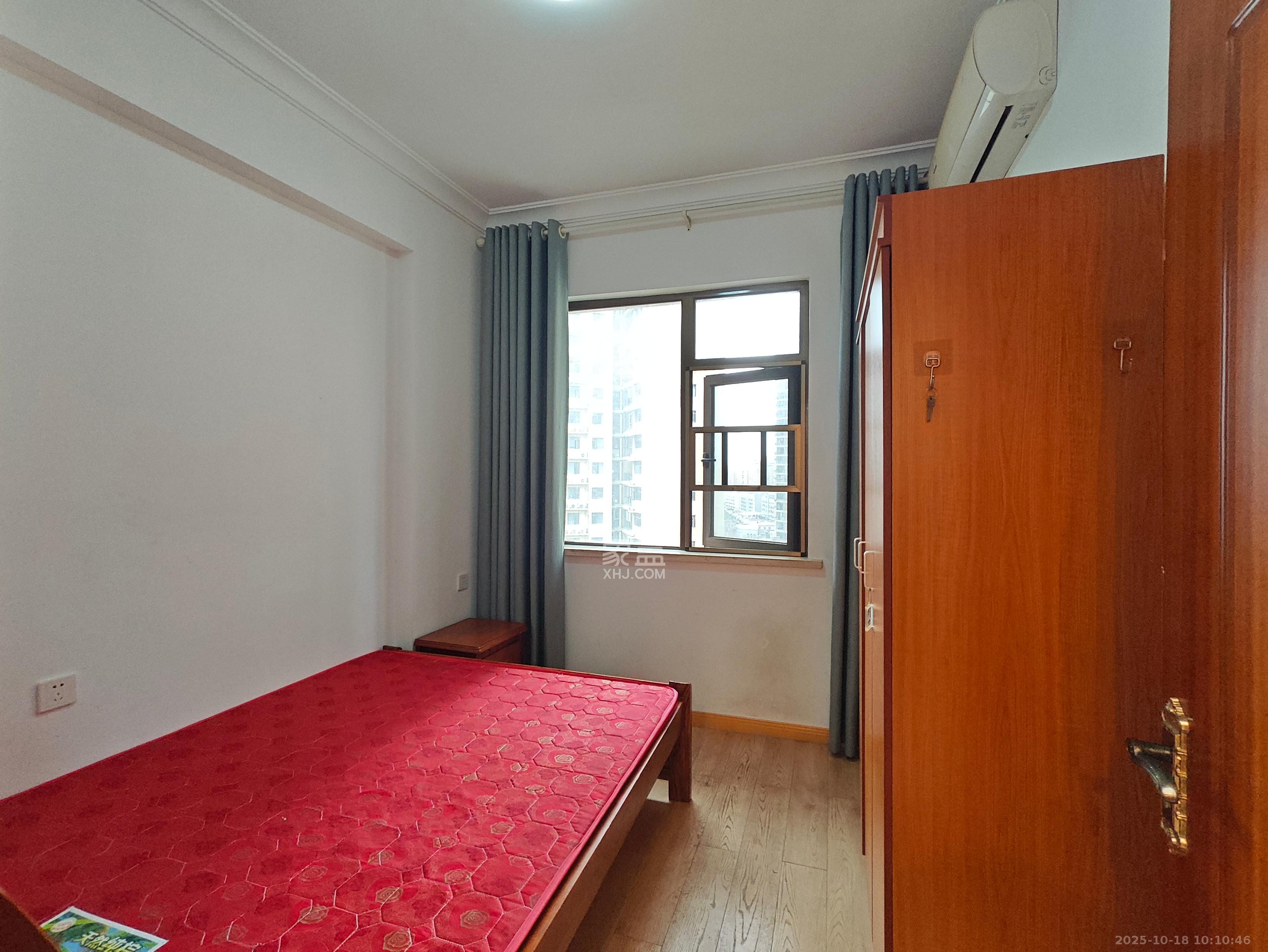 江山帝景哈佛  3室2厅1卫    2000.0元/月 江山帝景哈佛  3室2厅1卫    2000.0元/月室内图