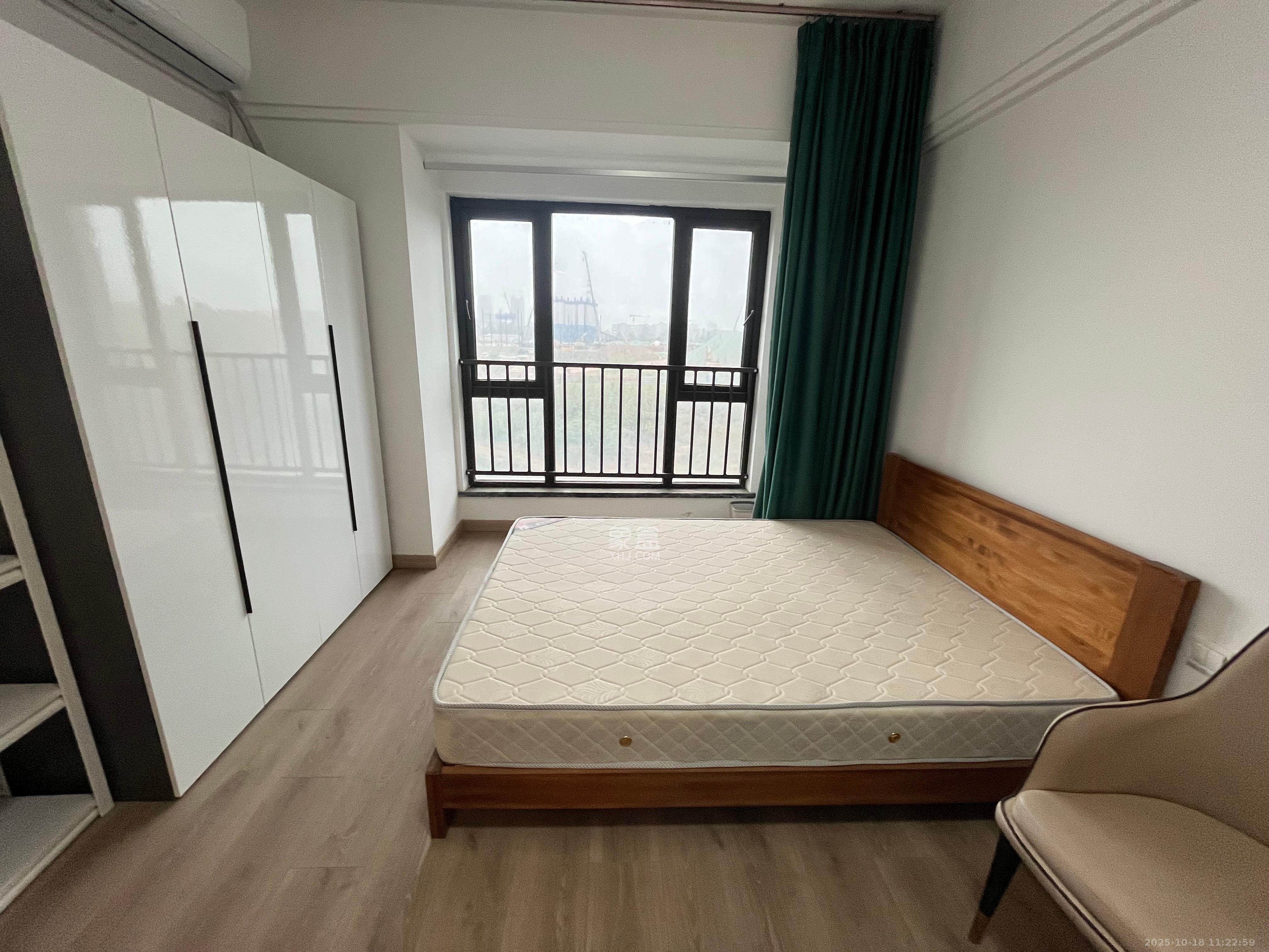 新城和樾(新城和樾公馆)  1室0厅0卫    1300.0元/月 新城和樾(新城和樾公馆)  1室0厅0卫    1300.0元/月