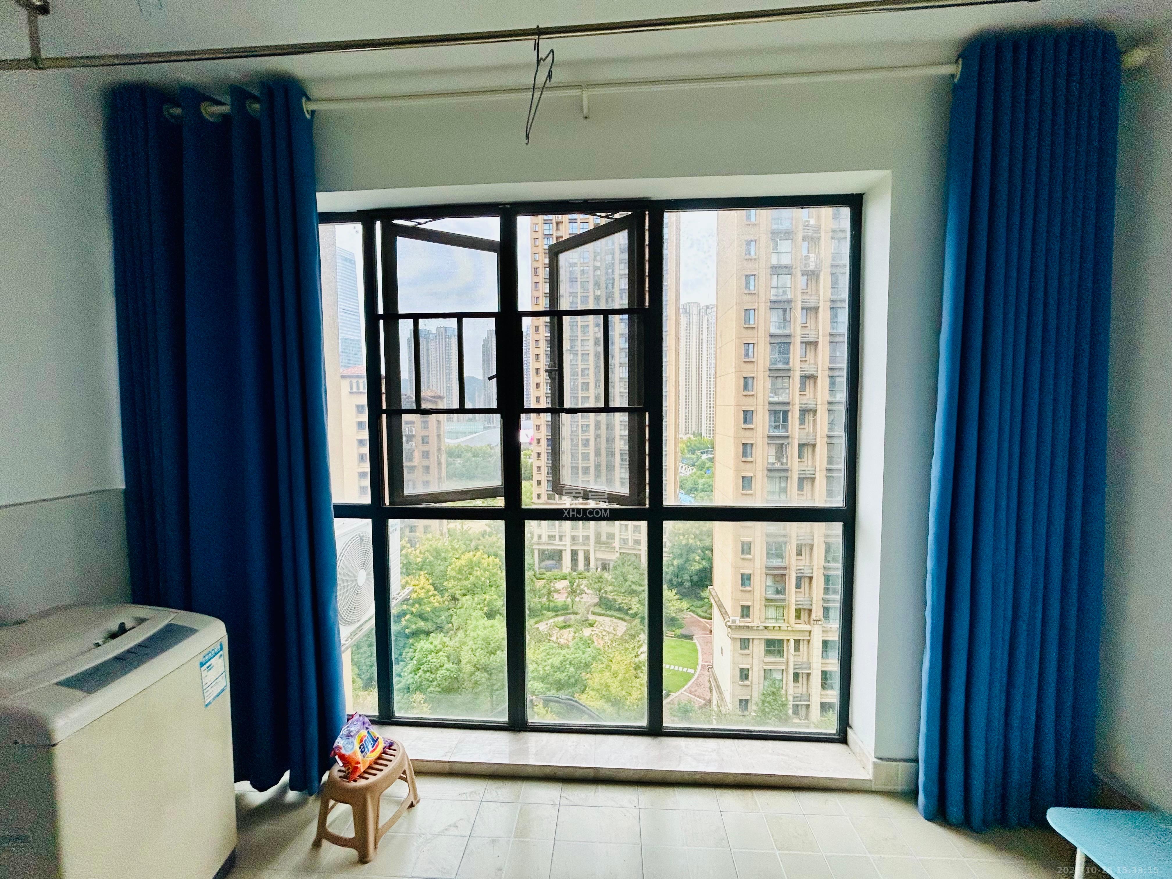 振业城二期  3室2厅2卫    3000.0元/月室内图