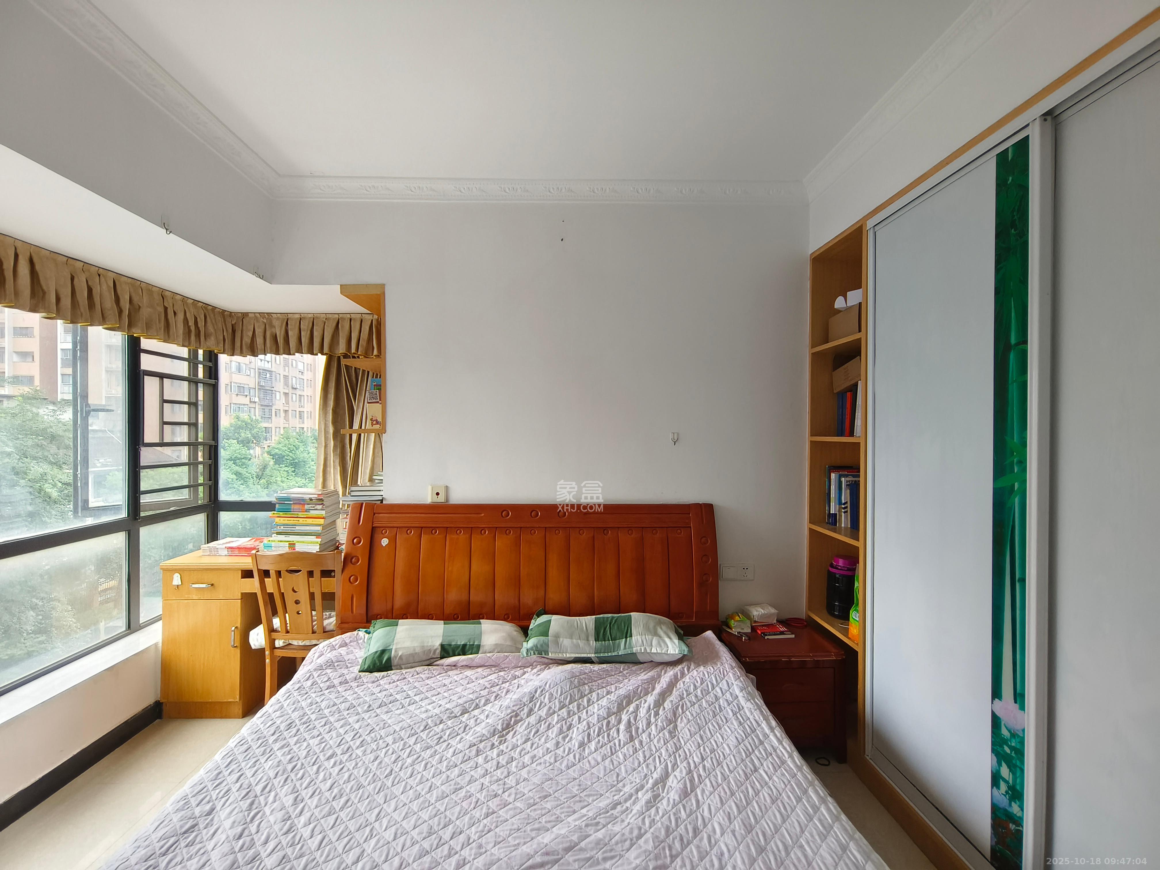 勤诚达新界  2室2厅2卫    1600.0元/月室内图