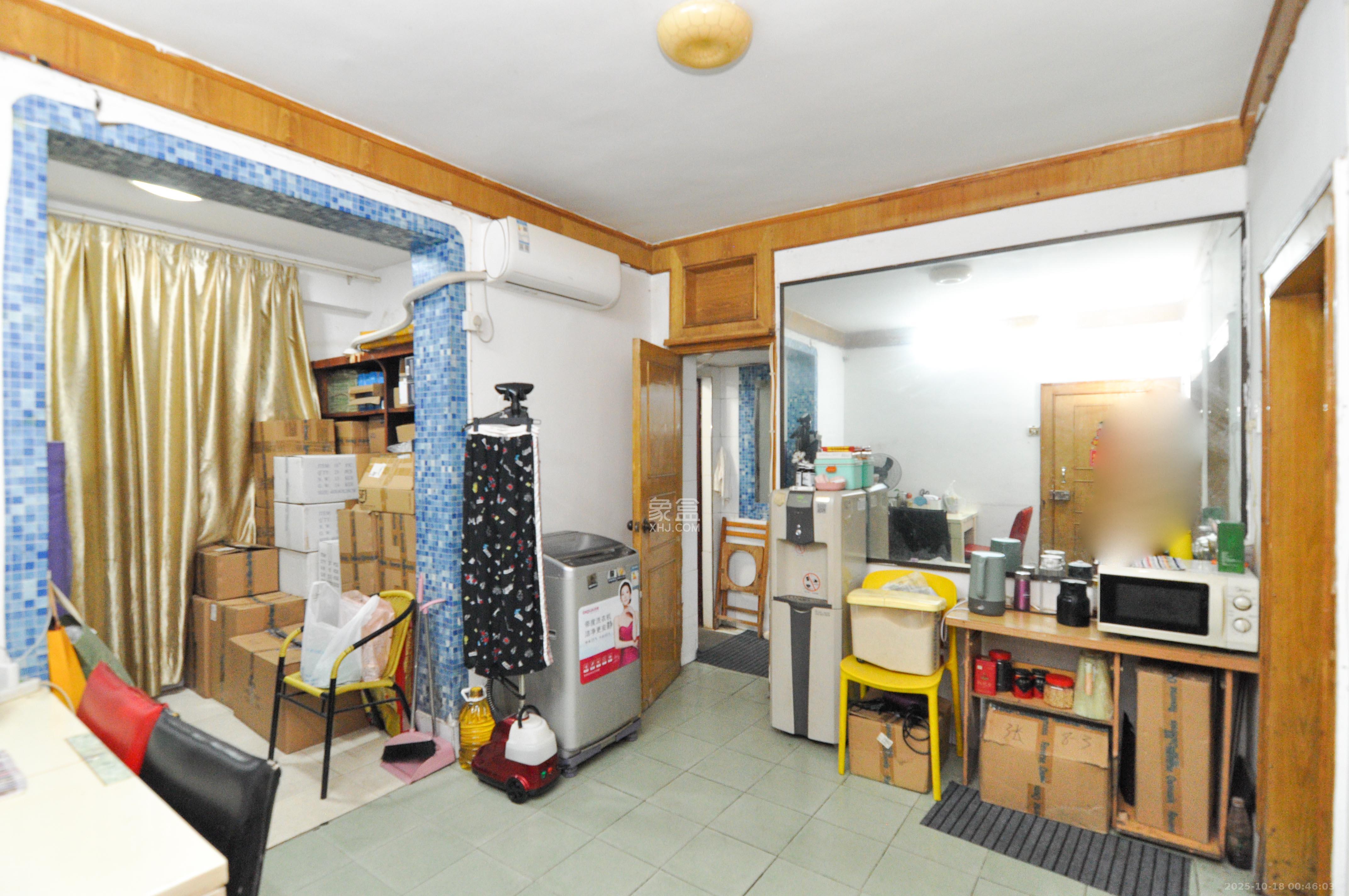 湘仪家园  3室2厅1卫    45.0万 湘仪家园  3室2厅1卫    45.0万客厅