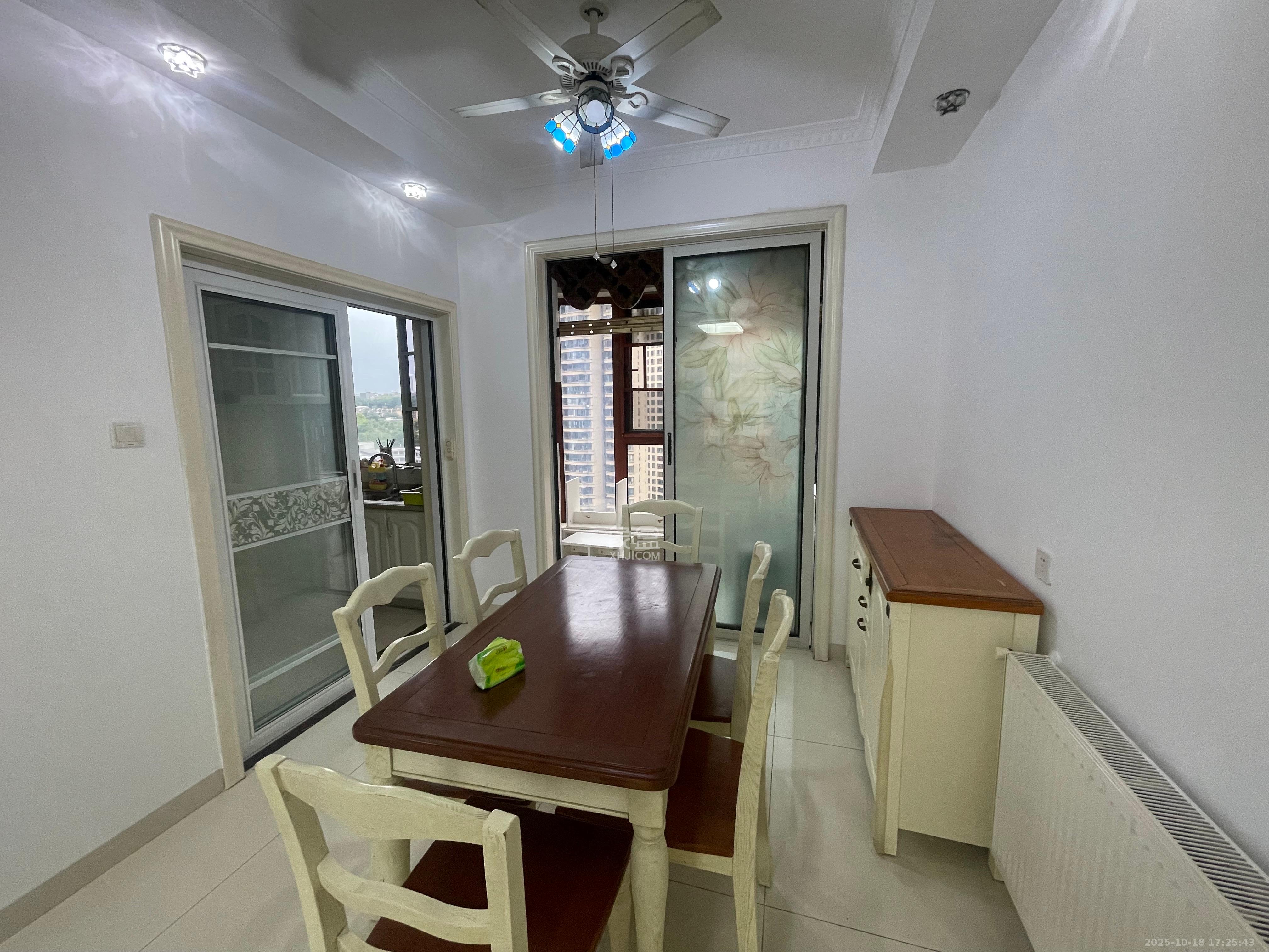 五矿万境水岸二期（五矿万境水岸和苑）  3室2厅1卫    2700.0元/月室内图