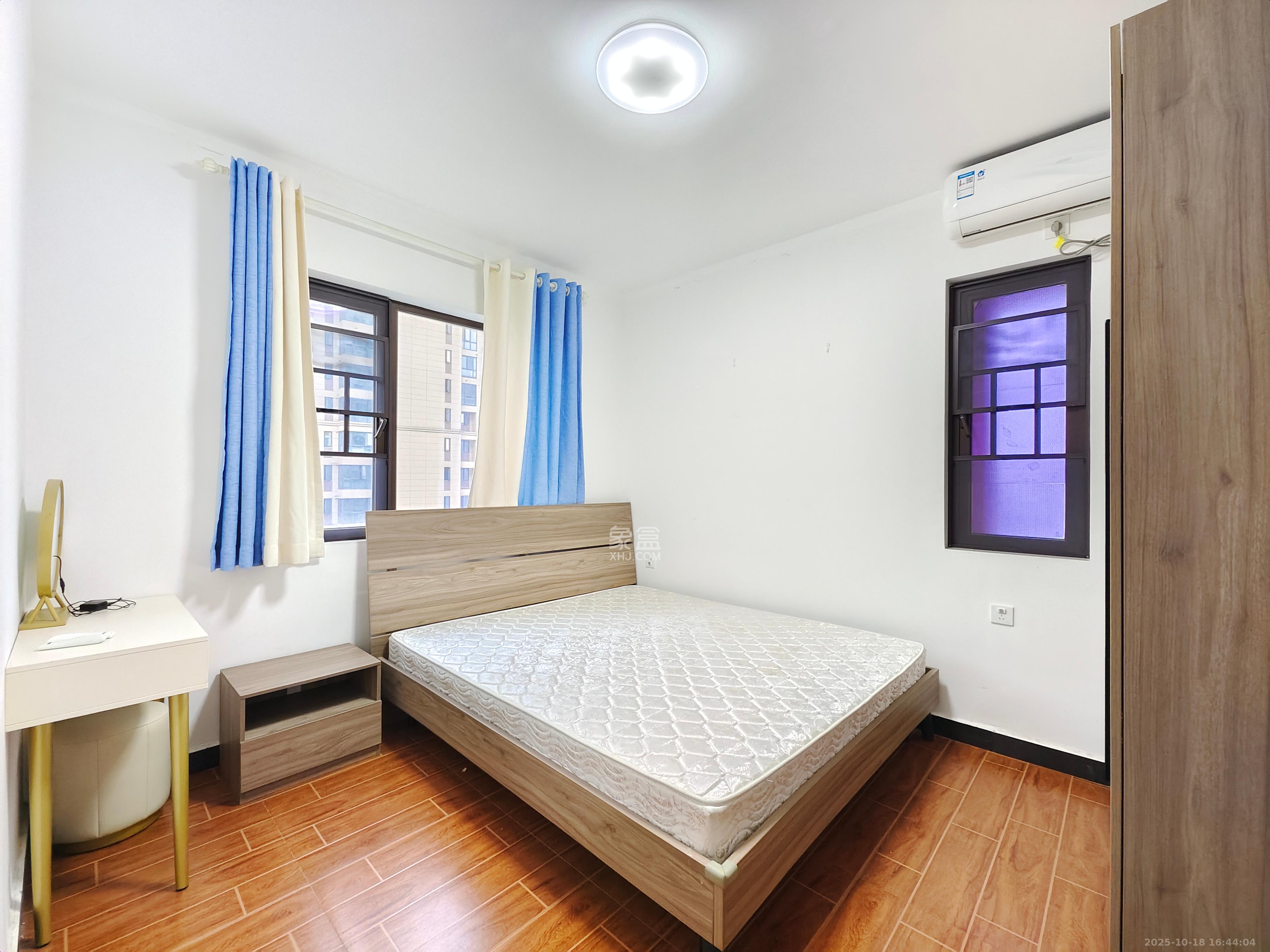 保利西海岸B区  3室2厅1卫    3000.0元/月室内图