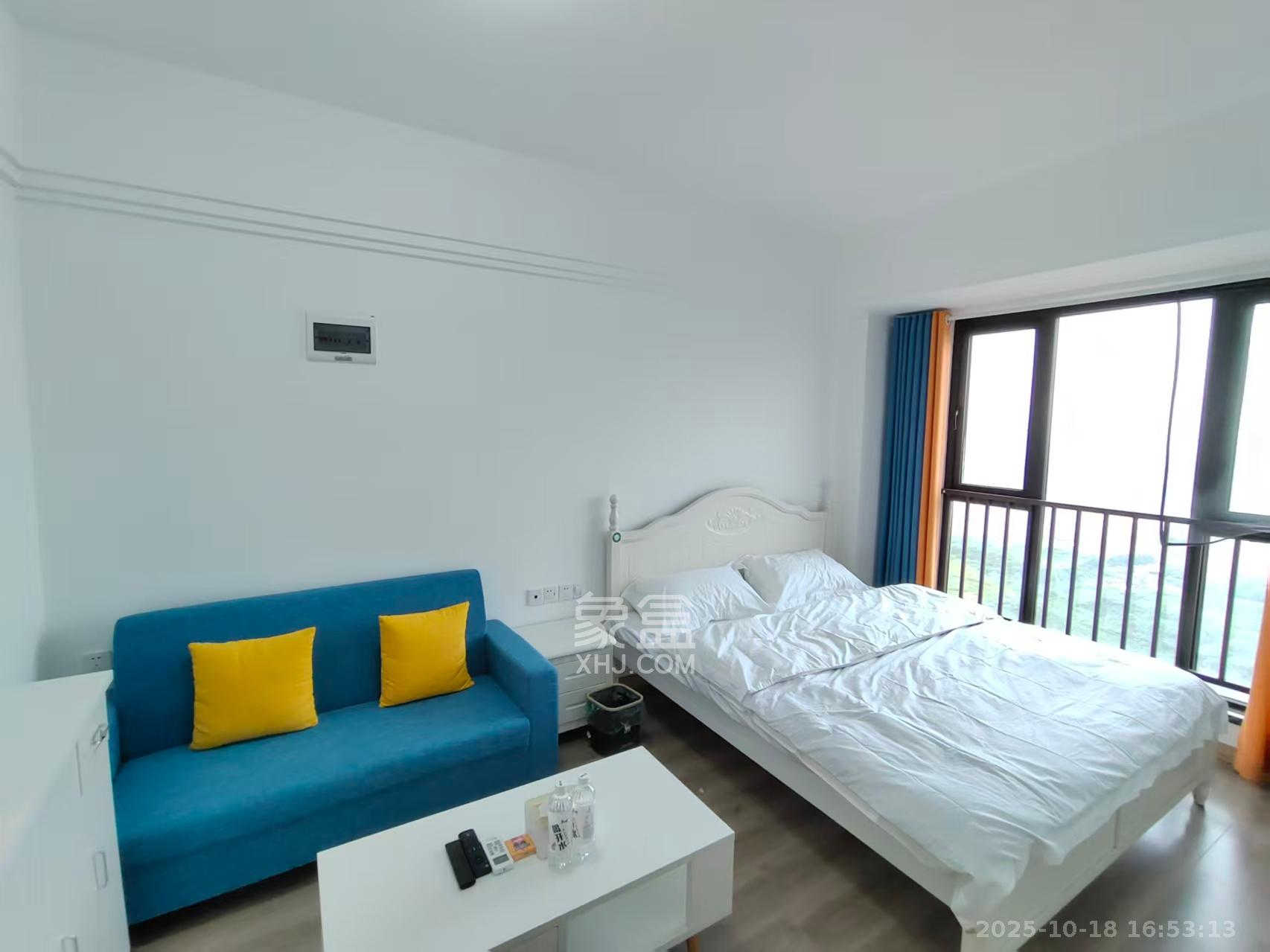 新城和樾(新城和樾公馆)  1室1厅1卫    1100.0元/月 新城和樾(新城和樾公馆)  1室1厅1卫    1100.0元/月