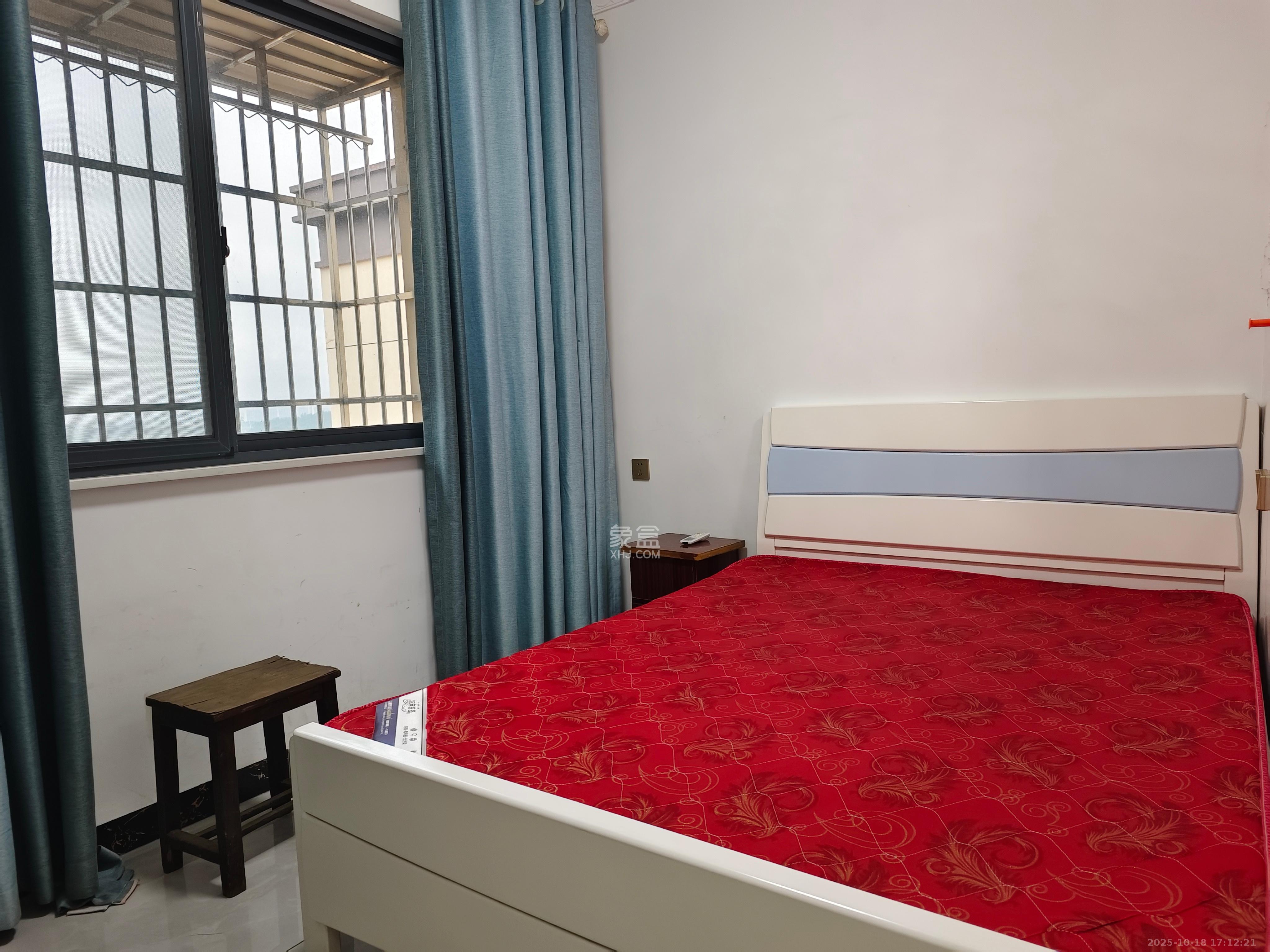 和康园小区  1室1厅1卫    1200.0元/月室内图