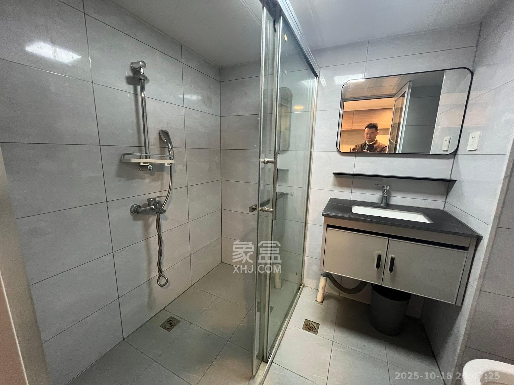 梅溪湖金茂湾  2室1厅1卫    2000.0元/月 梅溪湖金茂湾  2室1厅1卫    2000.0元/月室内图