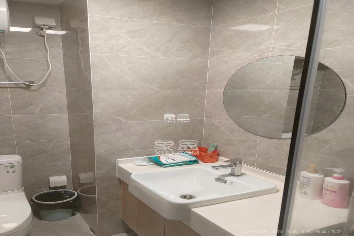 新城和樾(新城和樾公馆)  1室1厅1卫    1100.0元/月 新城和樾(新城和樾公馆)  1室1厅1卫    1100.0元/月室内图