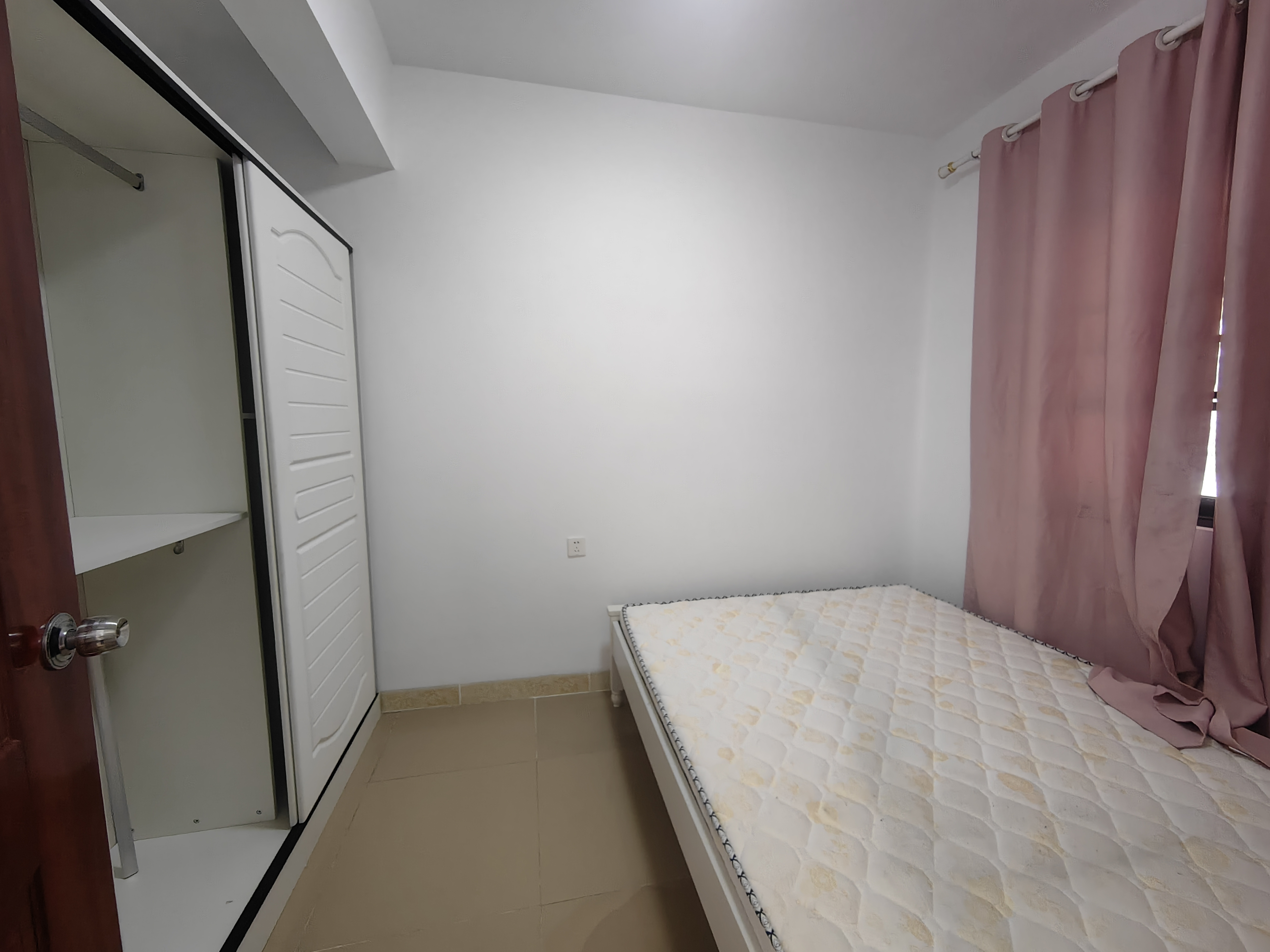 冠盛天泽园 2室2厅1卫 2300.0元/月 冠盛天泽园 2室2厅1卫 2300.0元/月室内图