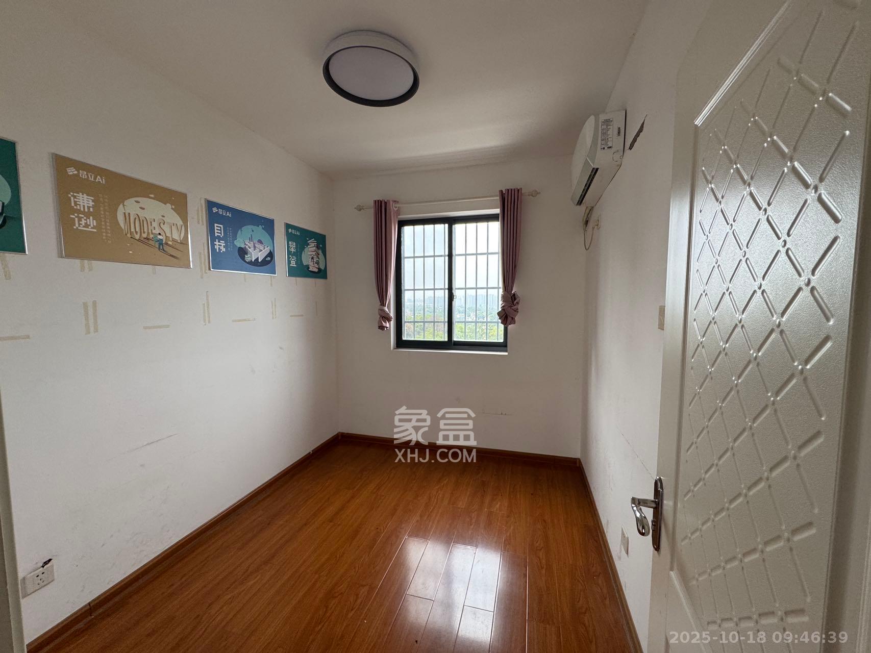 武广新都城(新都华府)  4室2厅2卫    2000.0元/月 武广新都城(新都华府)  4室2厅2卫    2000.0元/月室内图