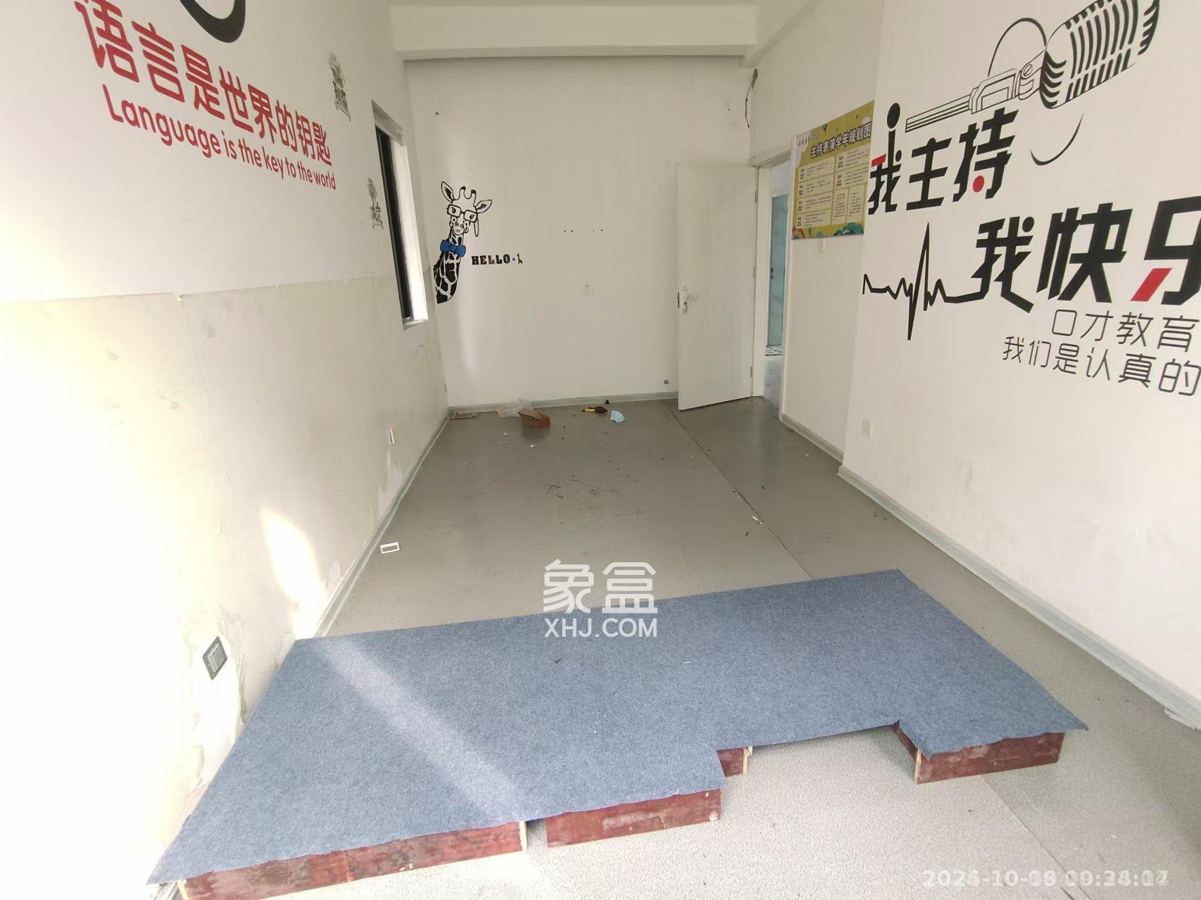 阳光100一期、四五期  2室2厅1卫    2200.0元/月室内图
