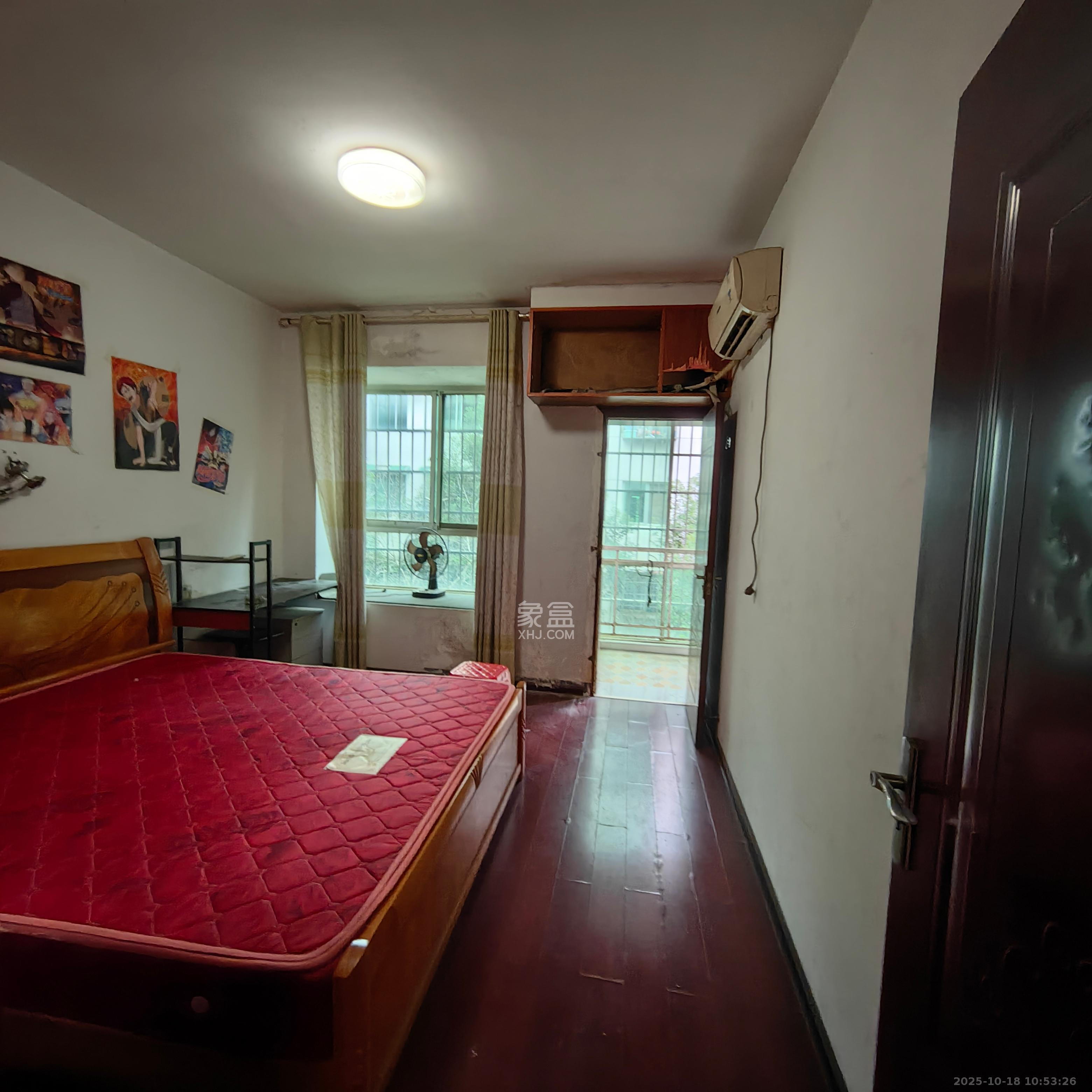 中南汽车世界  3室2厅1卫    1500.0元/月室内图