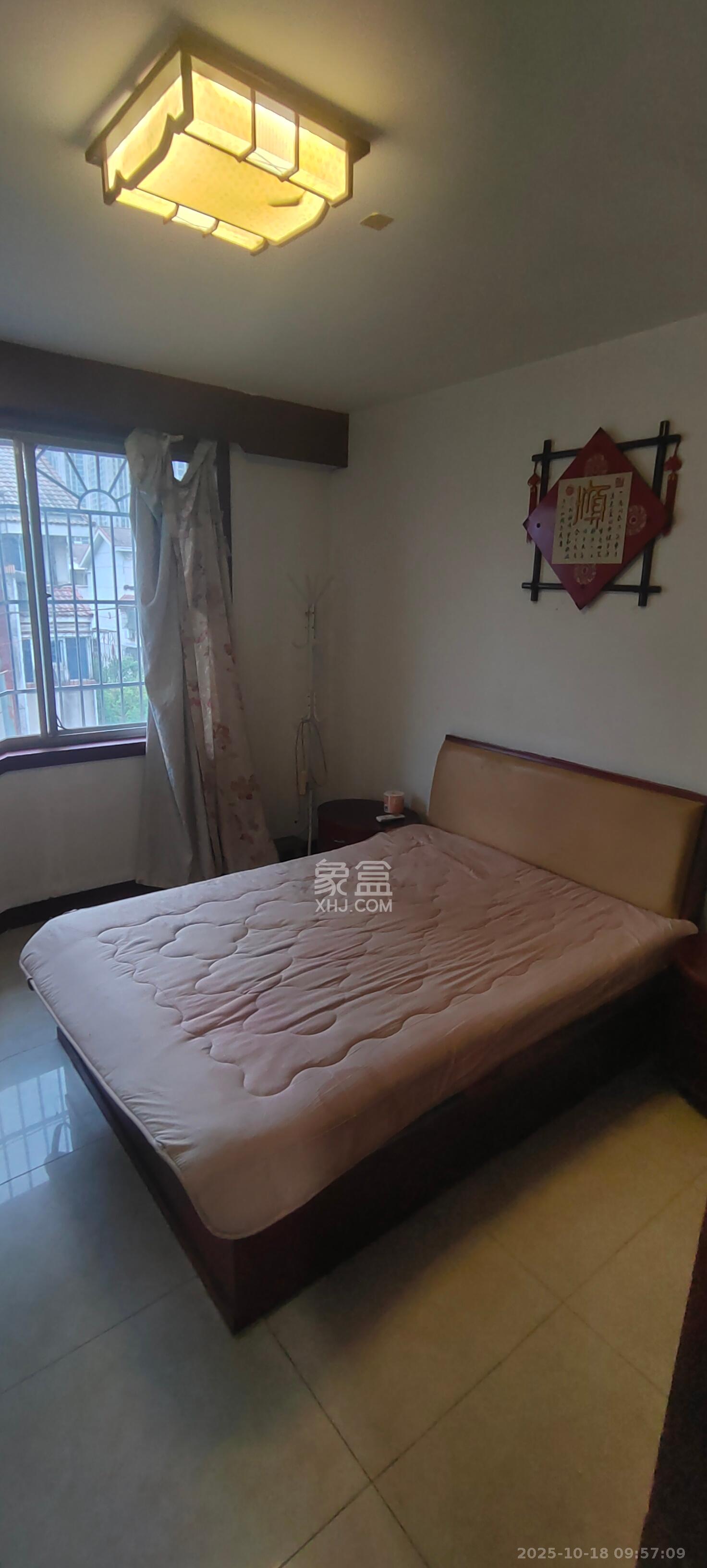 德政园  4室2厅2卫    1600.0元/月 德政园  4室2厅2卫    1600.0元/月室内图