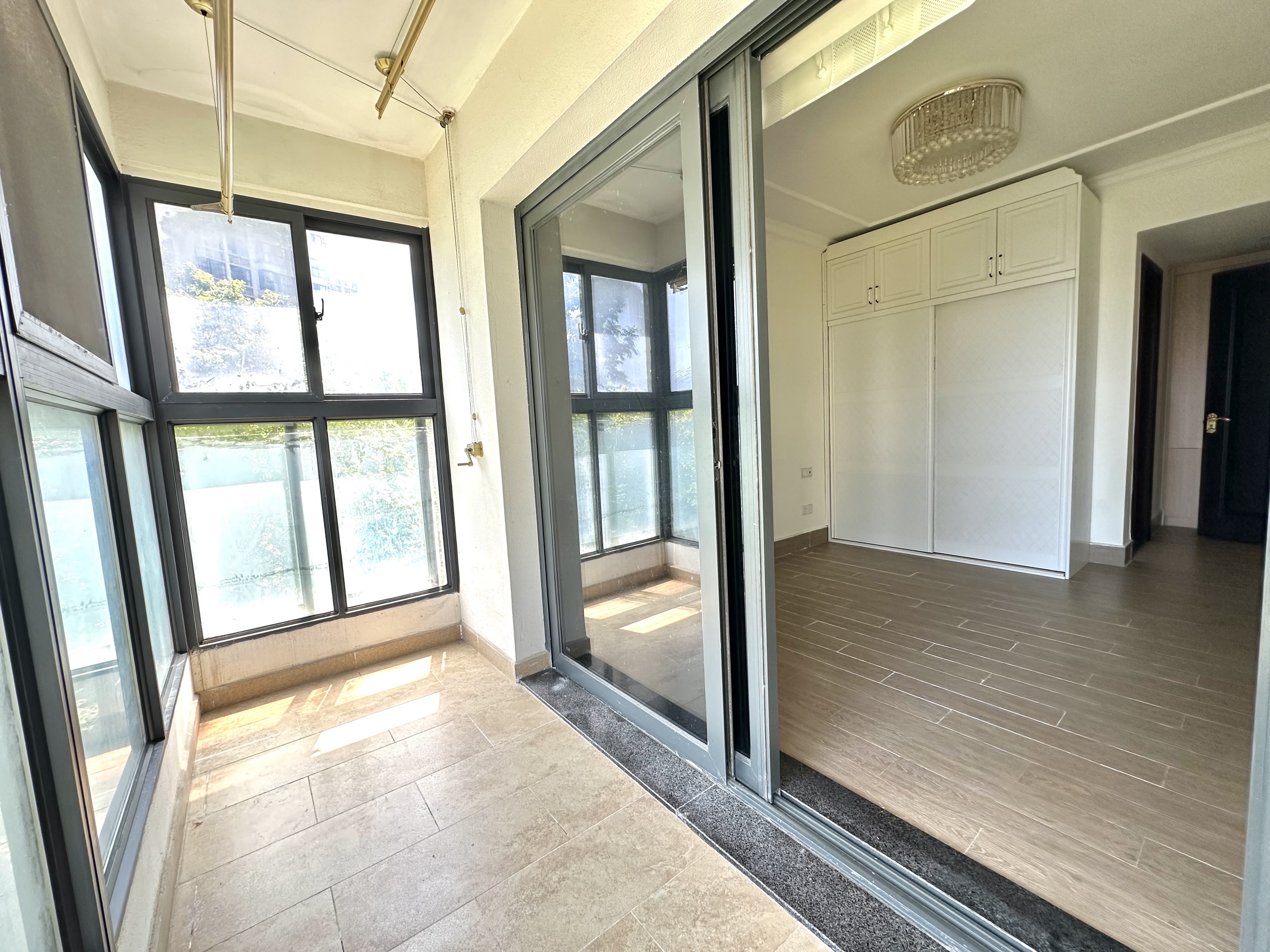 恒大外滩 3室2厅2卫 4000.0元/月 恒大外滩 3室2厅2卫 4000.0元/月室内图