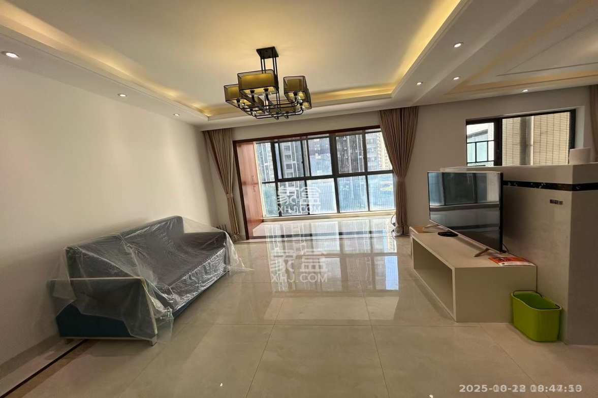 美的城一期 4室2厅2卫 2300.0元/月 美的城一期 4室2厅2卫 2300.0元/月室内图