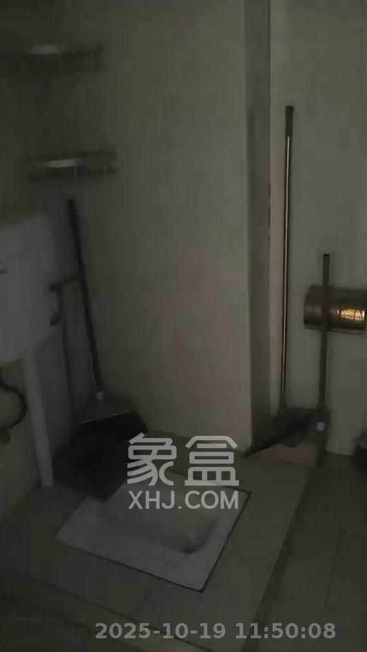 学府星城 6室1厅2卫 3120.0元/月 学府星城 6室1厅2卫 3120.0元/月室内图