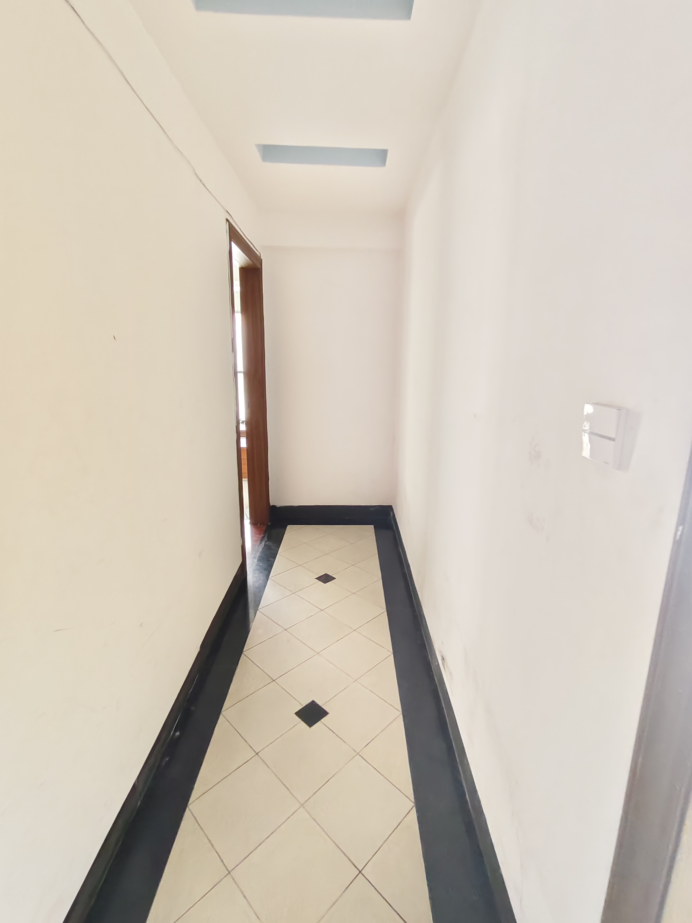 佳佳经典  2室2厅1卫    1400.0元/月室内图