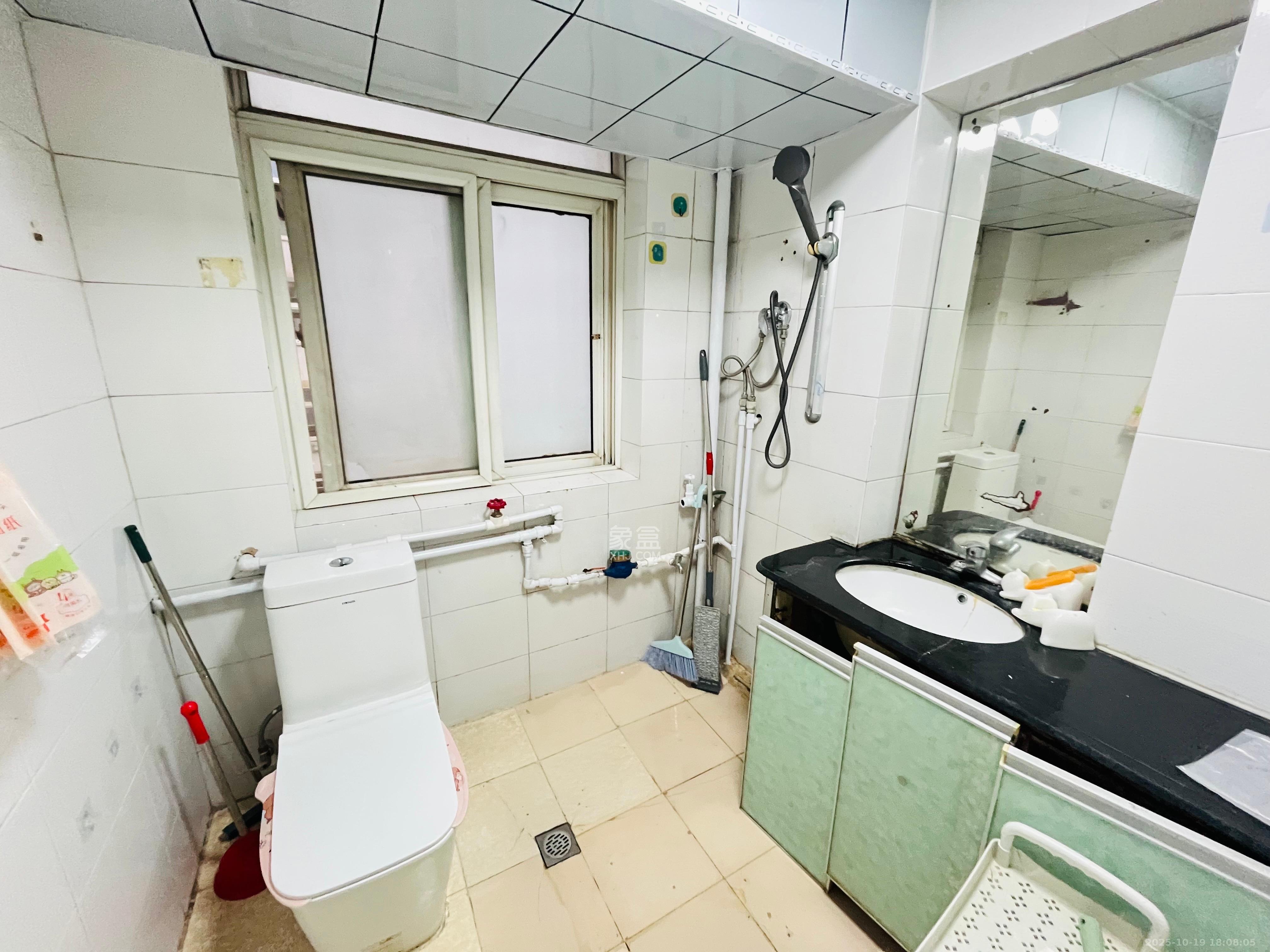 工农新村(工农桥社区) 3室1厅1卫 1800.0元/月 工农新村(工农桥社区) 3室1厅1卫 1800.0元/月室内图