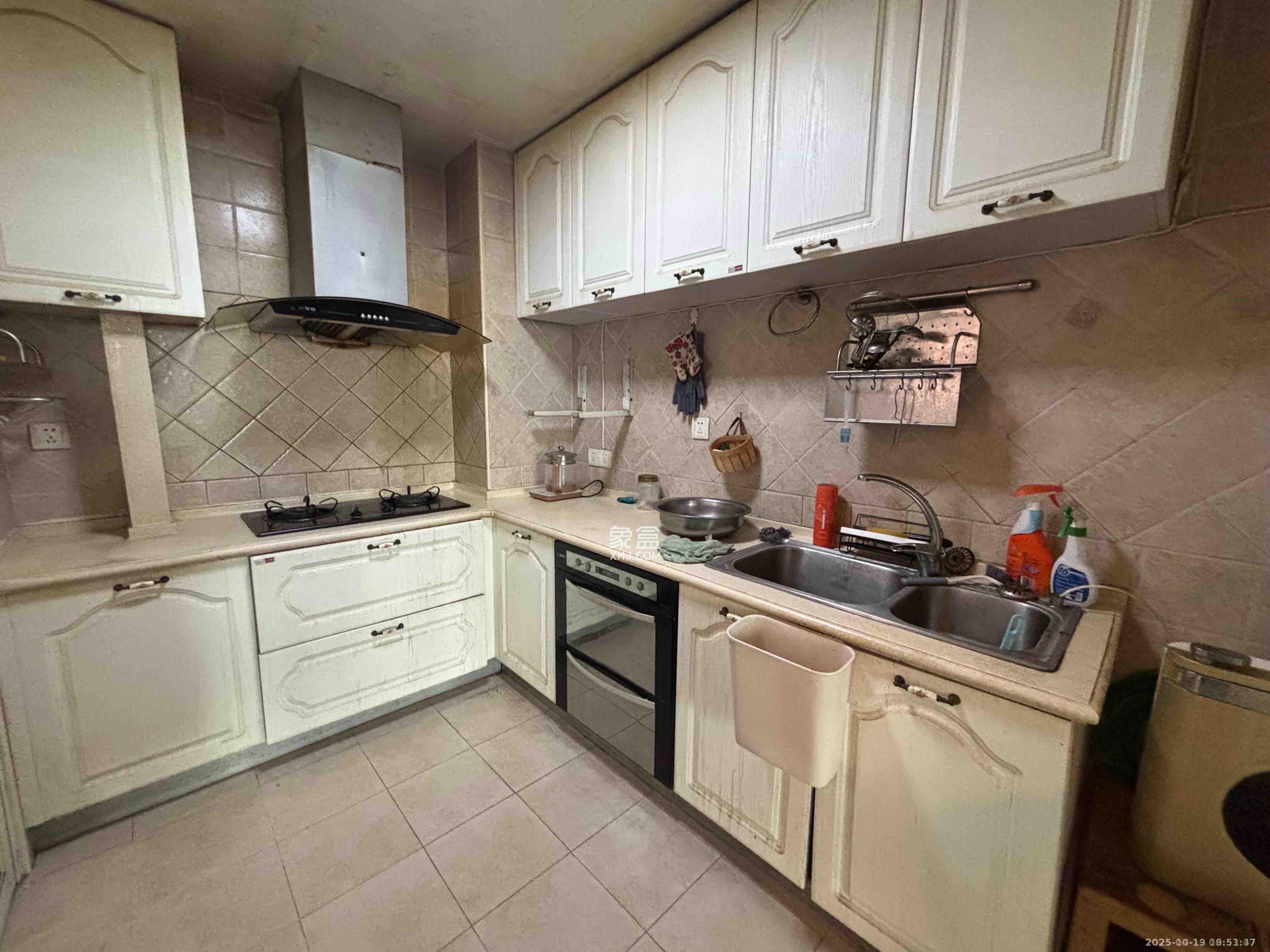 名都花园  3室2厅1卫    2500.0元/月室内图