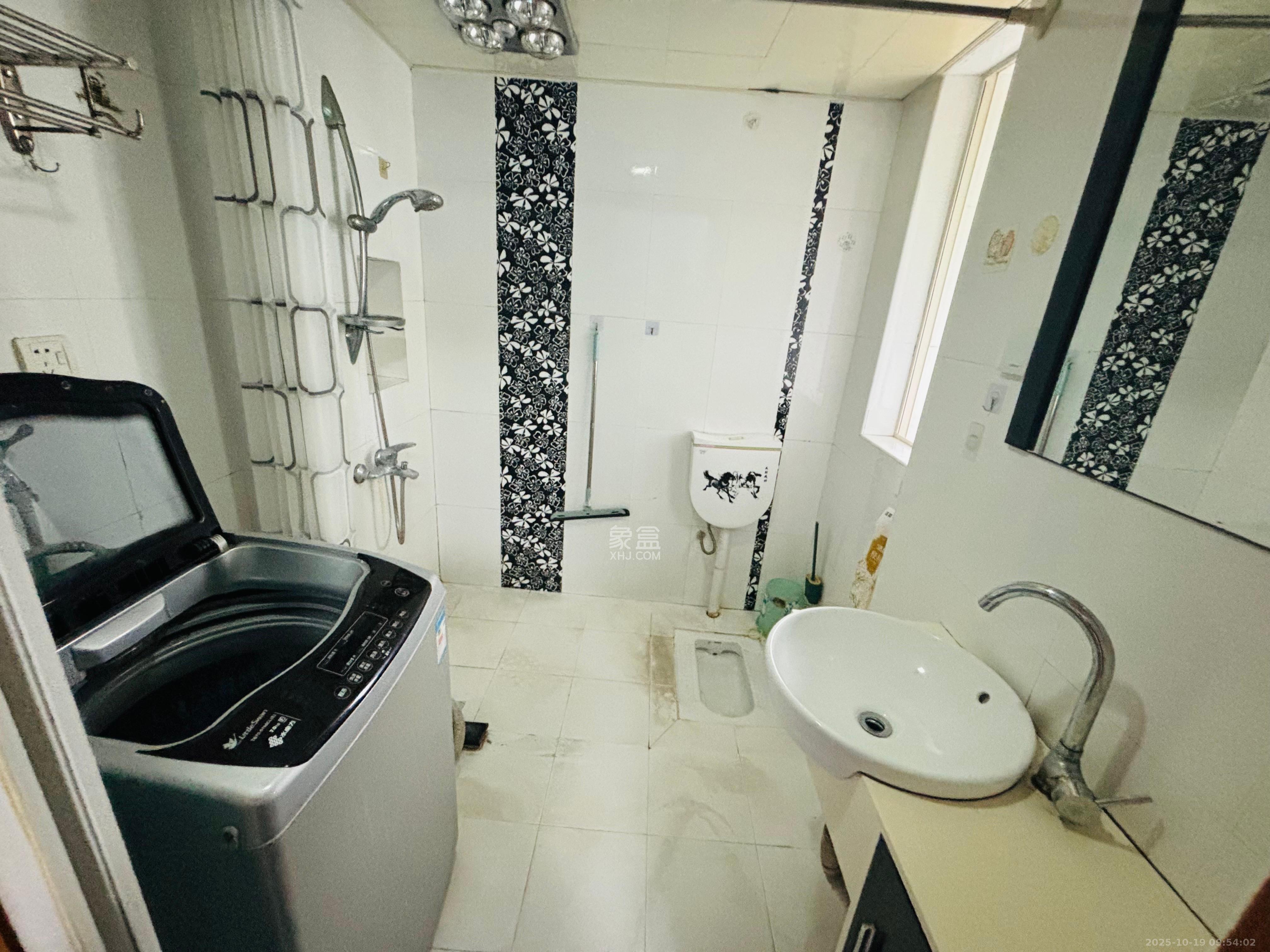 白沙晶城  1室1厅1卫    1500.0元/月