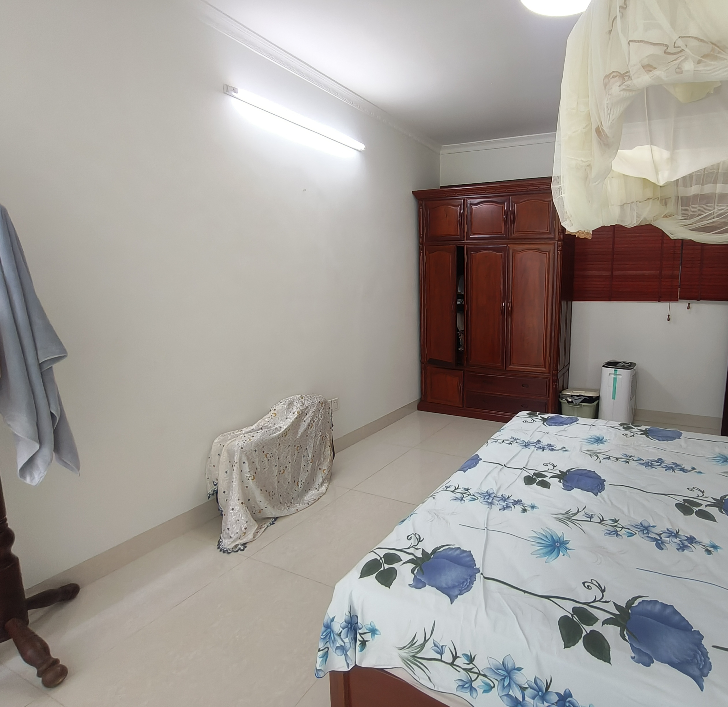 工商学院教工宿舍  3室2厅1卫    2600.0元/月室内图