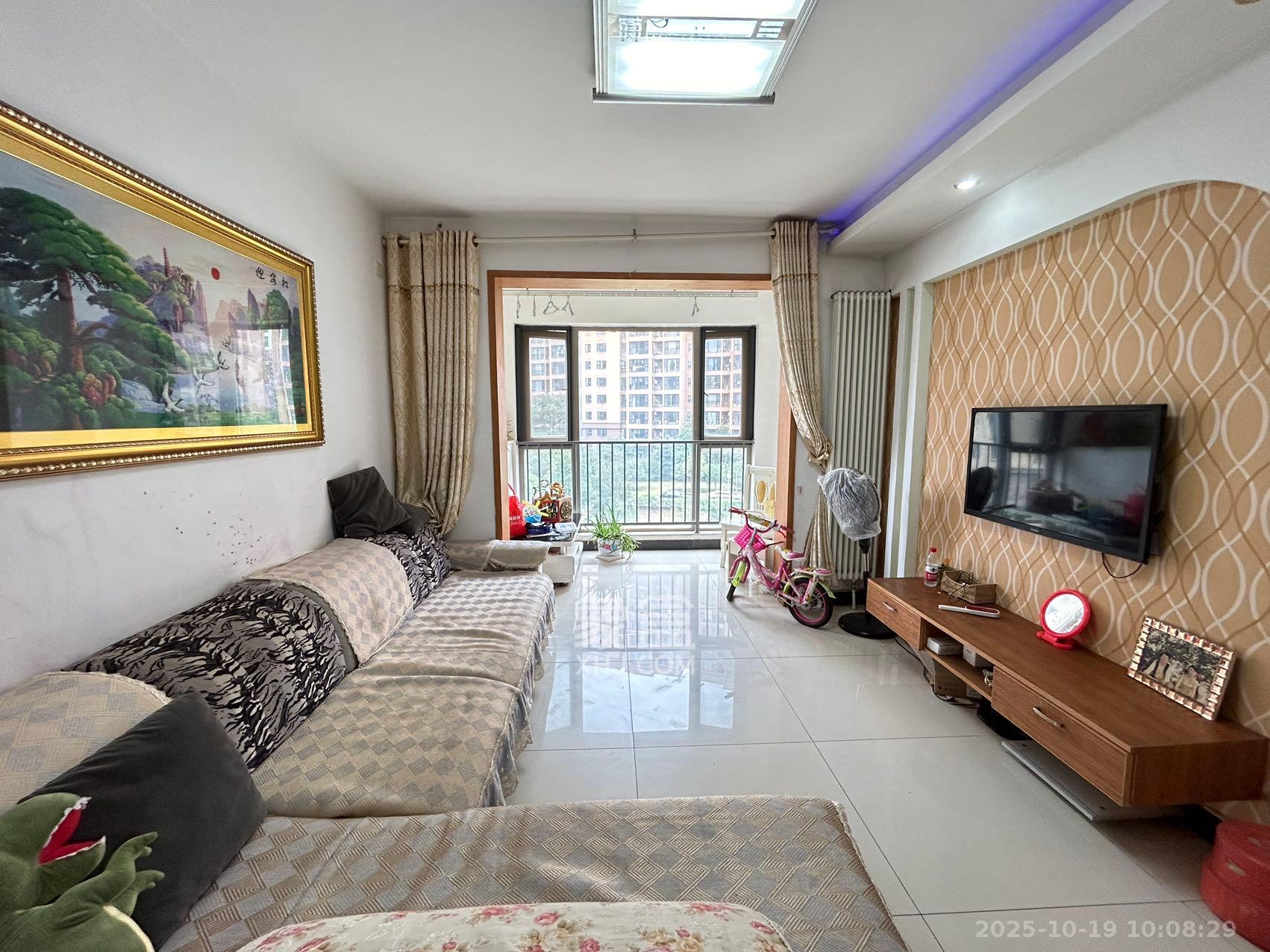 怡海星城  2室2厅1卫    1400.0元/月室内图