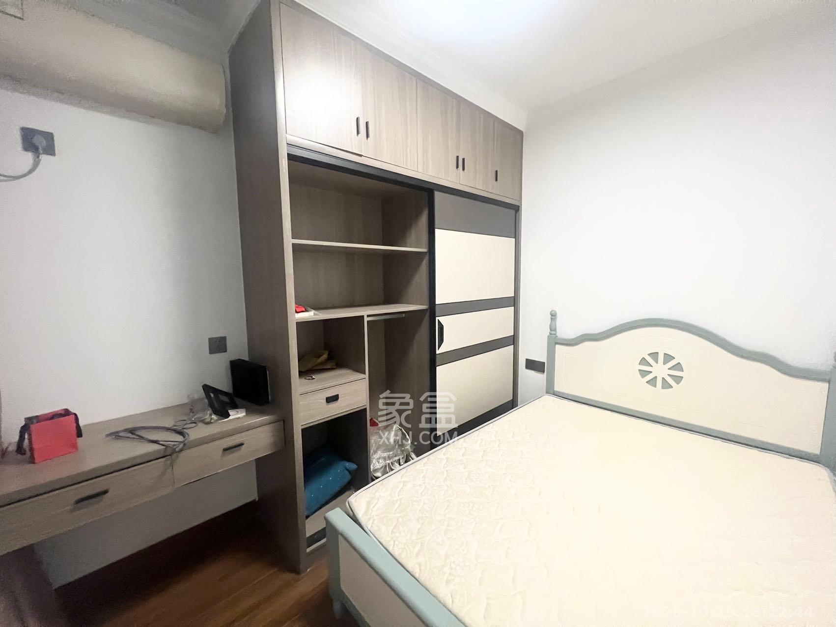 德政园  3室2厅2卫    2000.0元/月