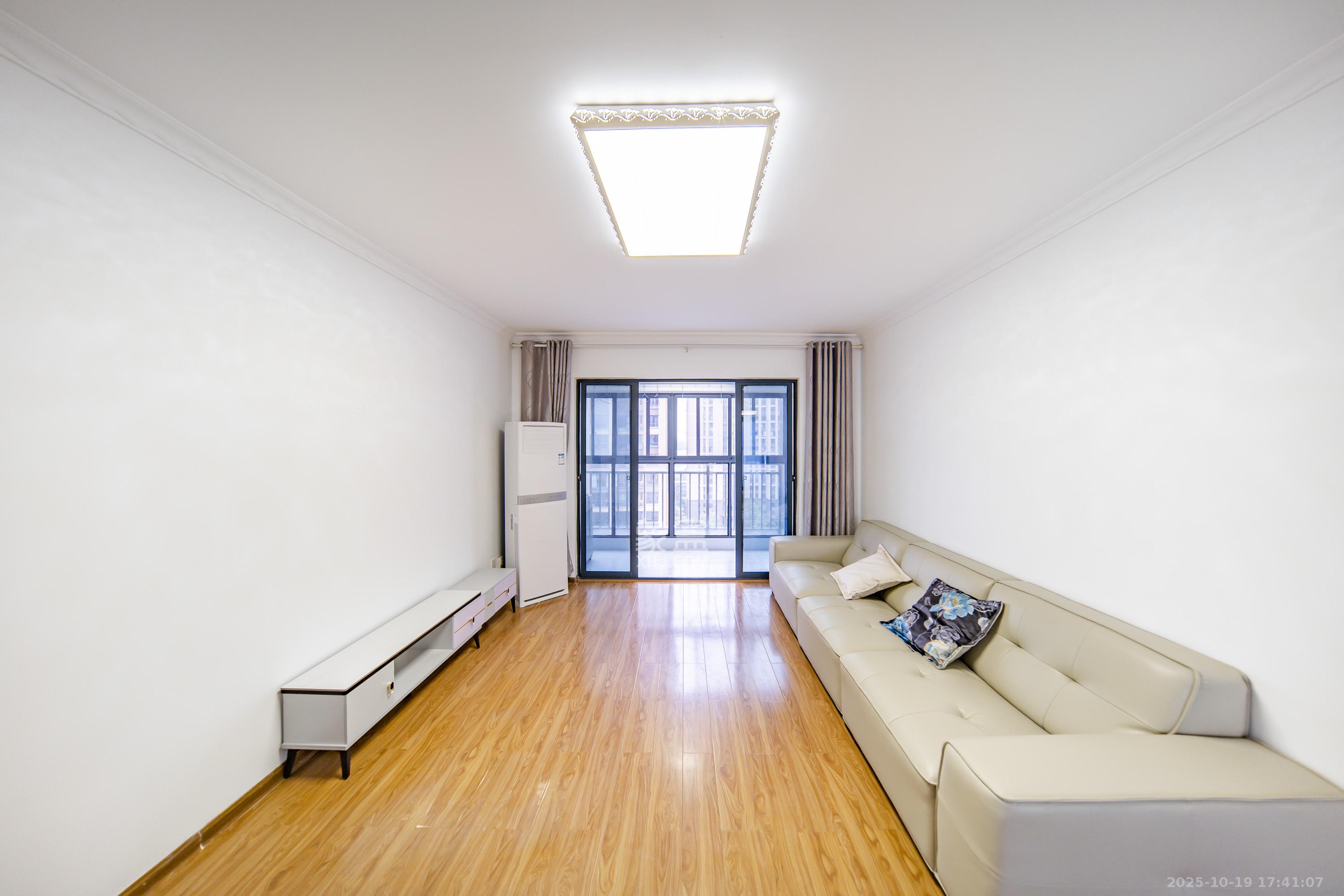 湘熙水郡(观澜海赋家园)  3室2厅2卫    130.0万 湘熙水郡(观澜海赋家园)  3室2厅2卫    130.0万