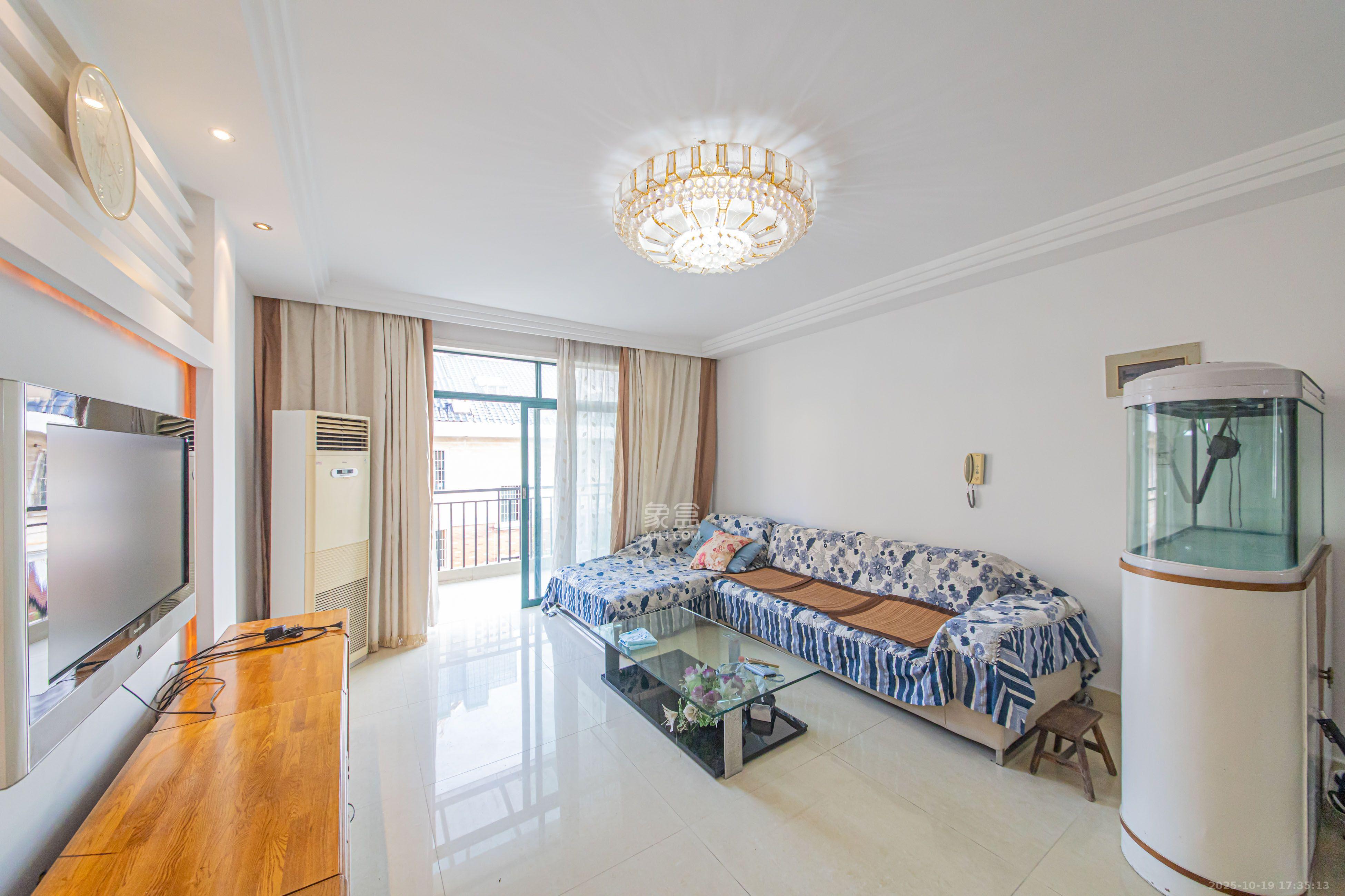 盛世康城  4室3厅3卫    1700.0元/月室内图
