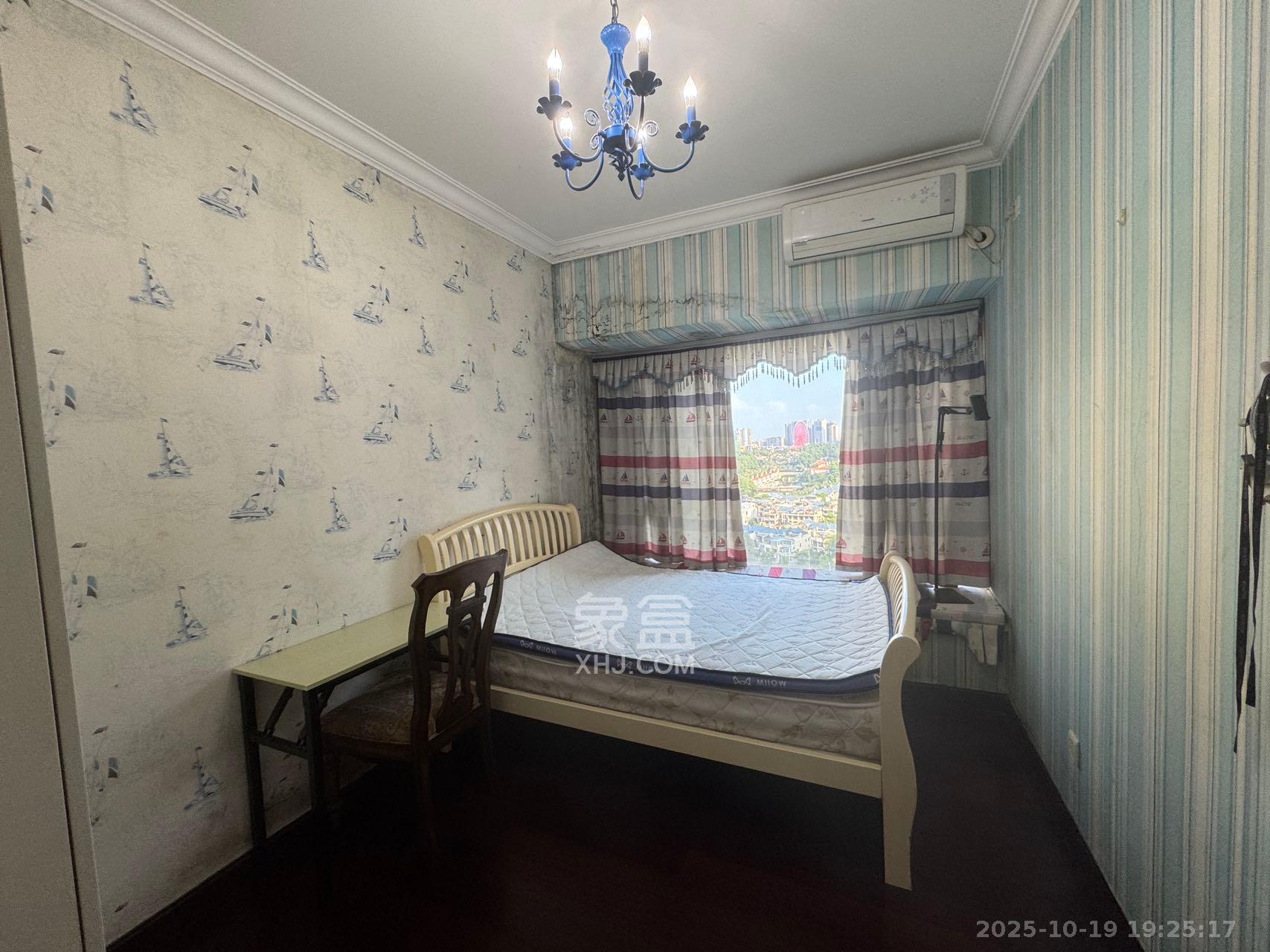 恒大雅苑  4室2厅2卫    4000.0元/月 恒大雅苑  4室2厅2卫    4000.0元/月室内图