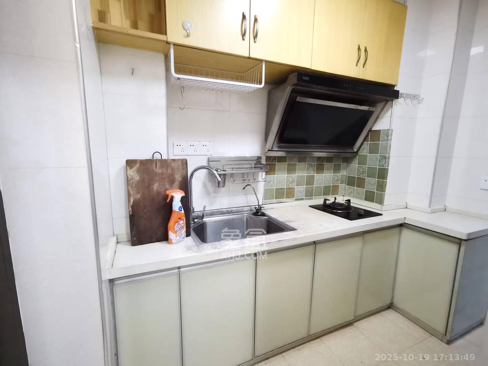 中建芙蓉工社  2室1厅1卫    1600.0元/月室内图