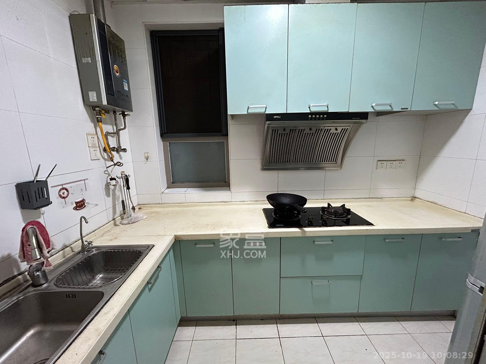 怡海星城  2室2厅1卫    1400.0元/月室内图