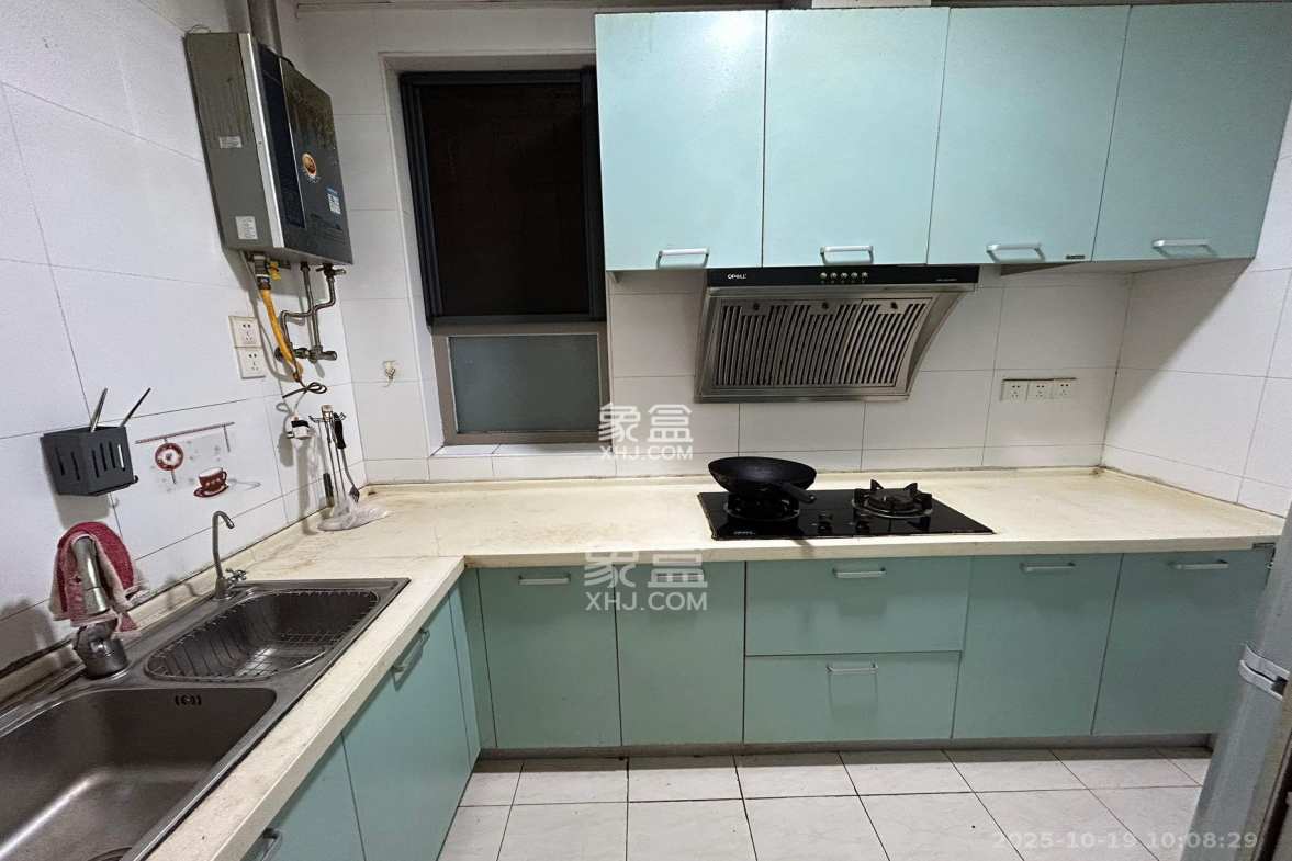 怡海星城 2室2厅1卫 1400.0元/月 怡海星城 2室2厅1卫 1400.0元/月室内图