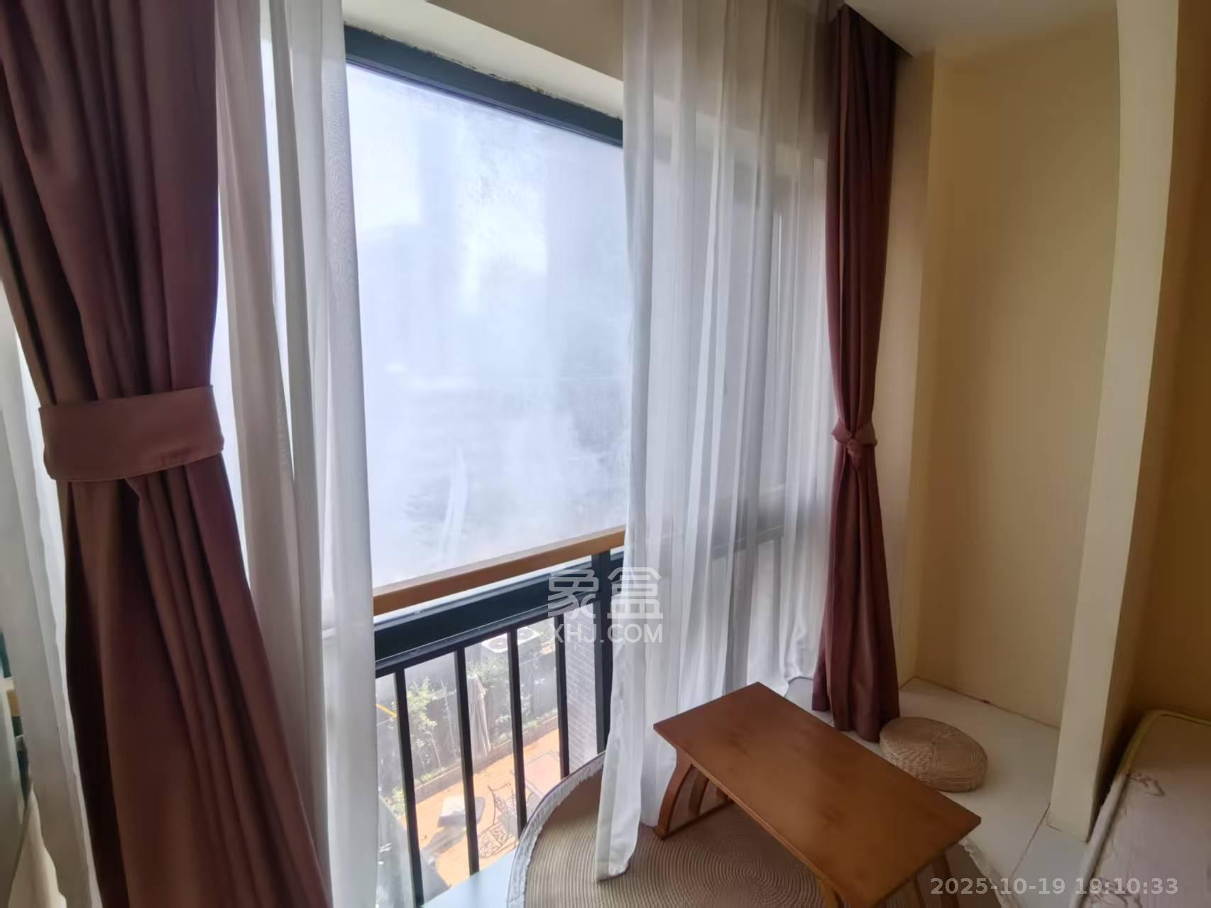 新青年公寓  1室1厅1卫    1700.0元/月 新青年公寓  1室1厅1卫    1700.0元/月室内图