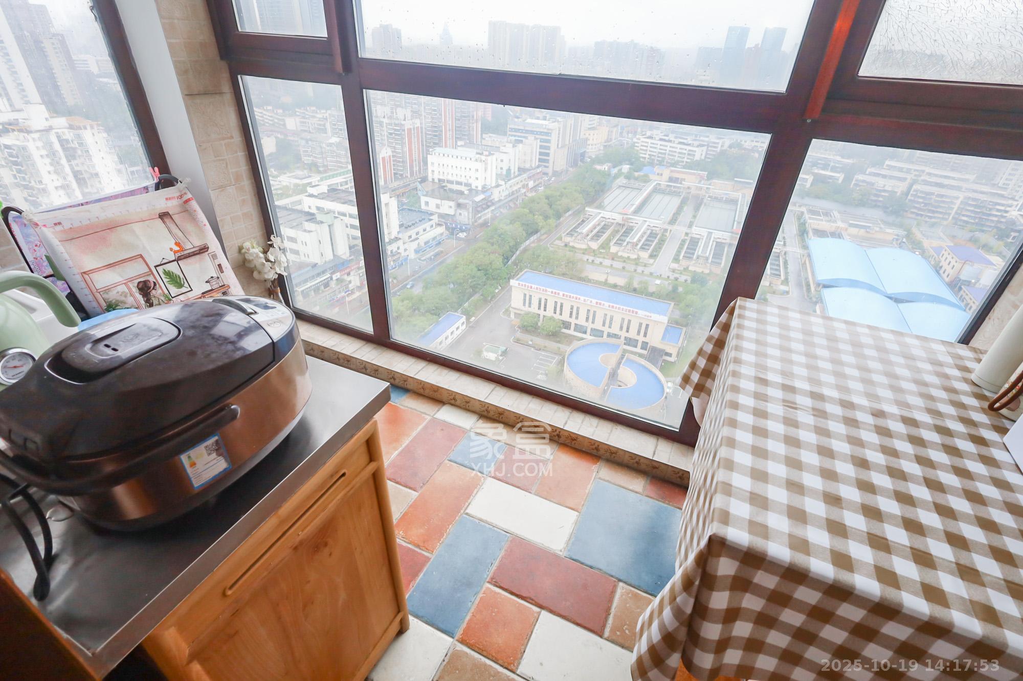 华韵城市海岸（城市水岸苑）  3室2厅1卫    118.0万其他
