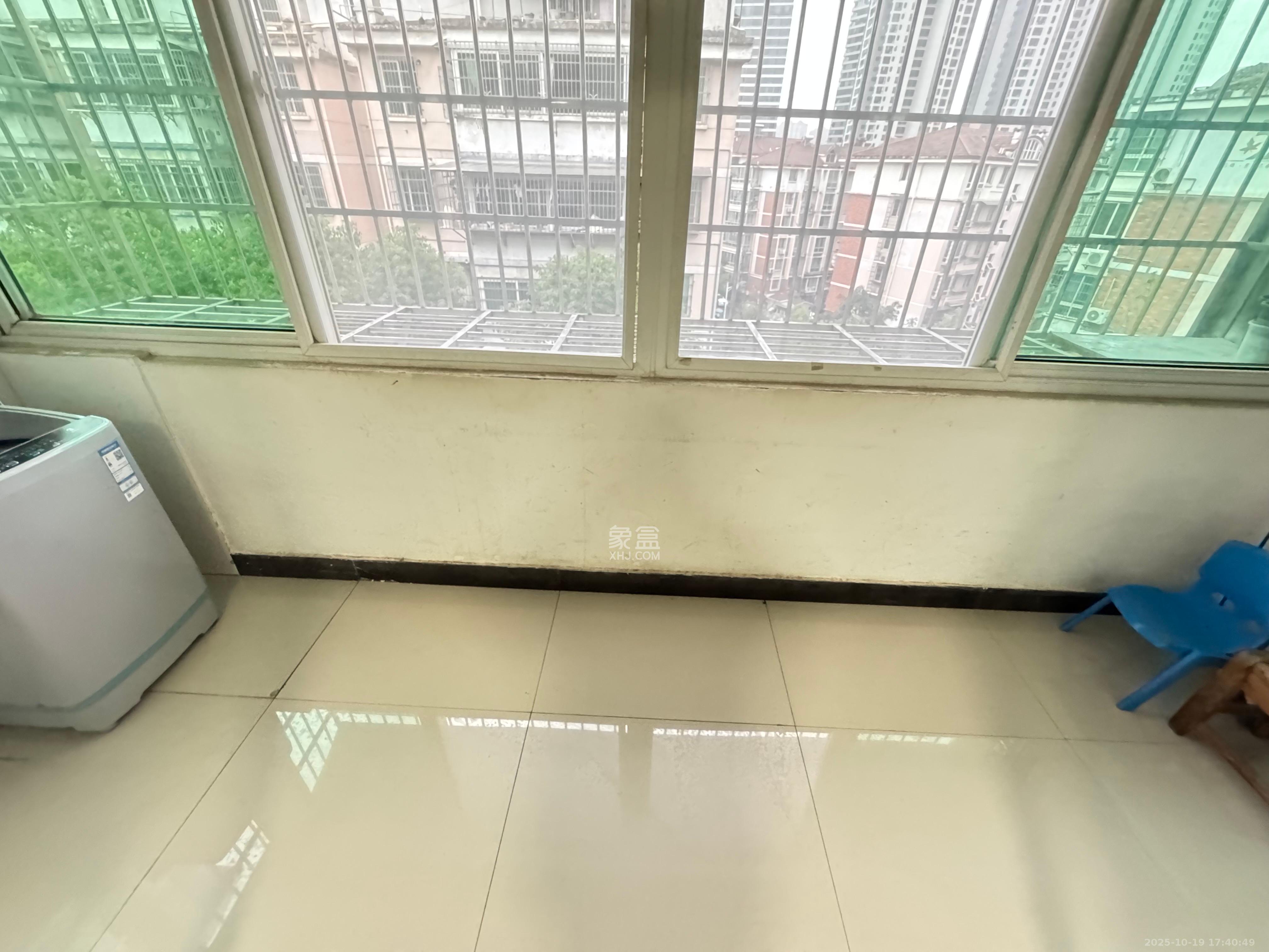 恩瑞麓山名园(龙王港小区) 2室1厅1卫 2000.0元/月 恩瑞麓山名园(龙王港小区) 2室1厅1卫 2000.0元/月室内图