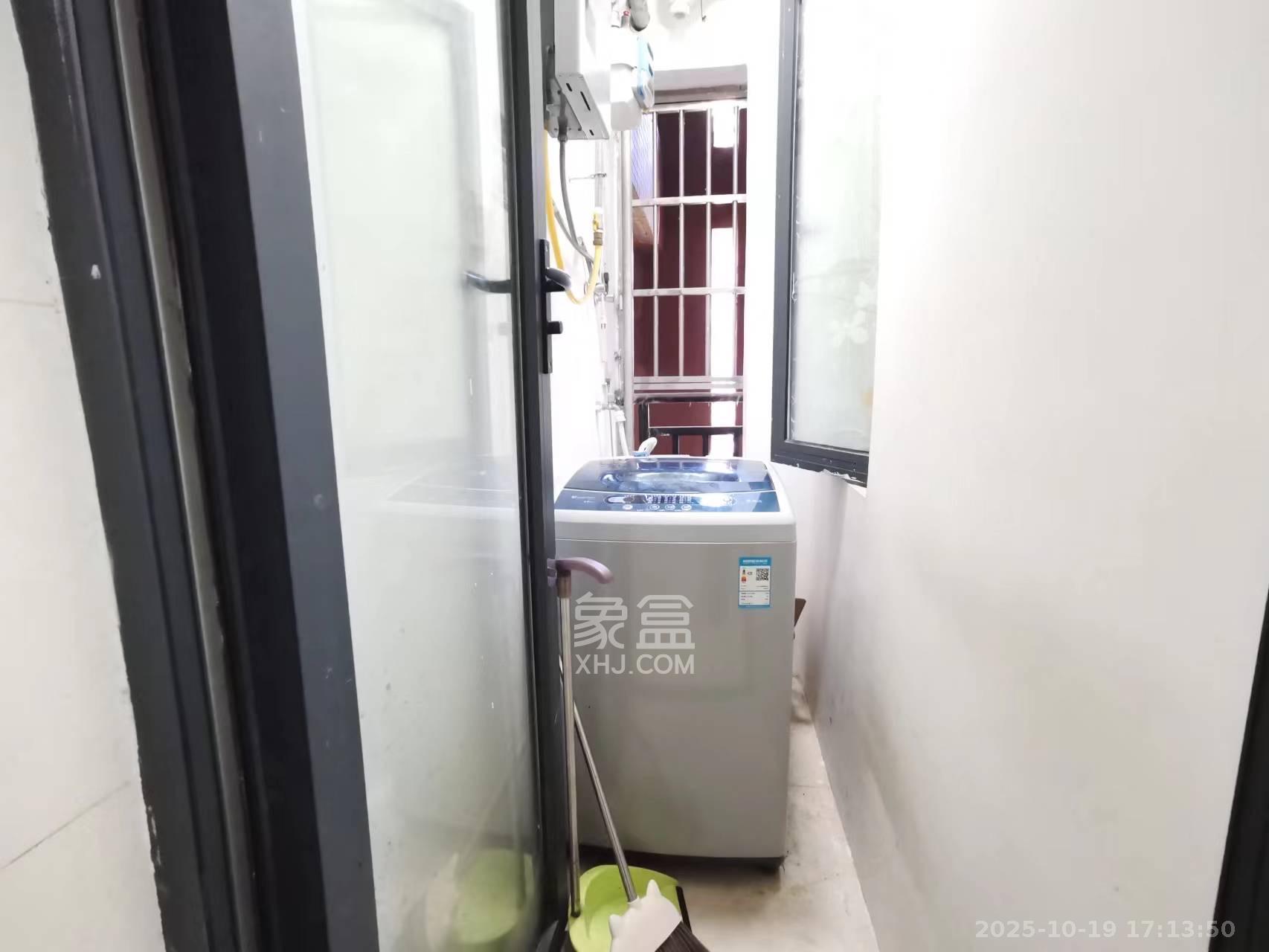 中建芙蓉工社  2室1厅1卫    1600.0元/月室内图