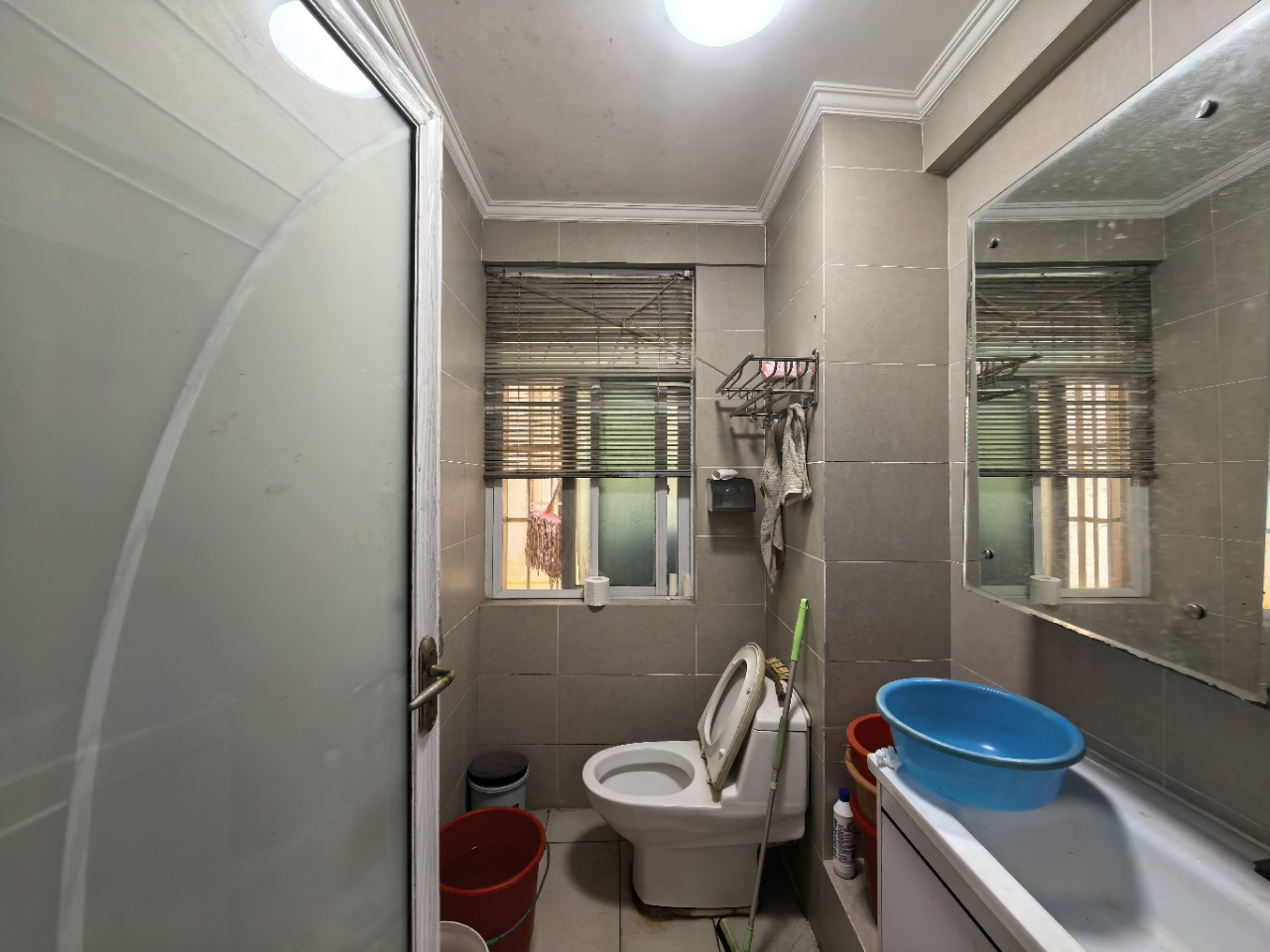 全景花园  3室2厅2卫    168.0万 全景花园  3室2厅2卫    168.0万室内图