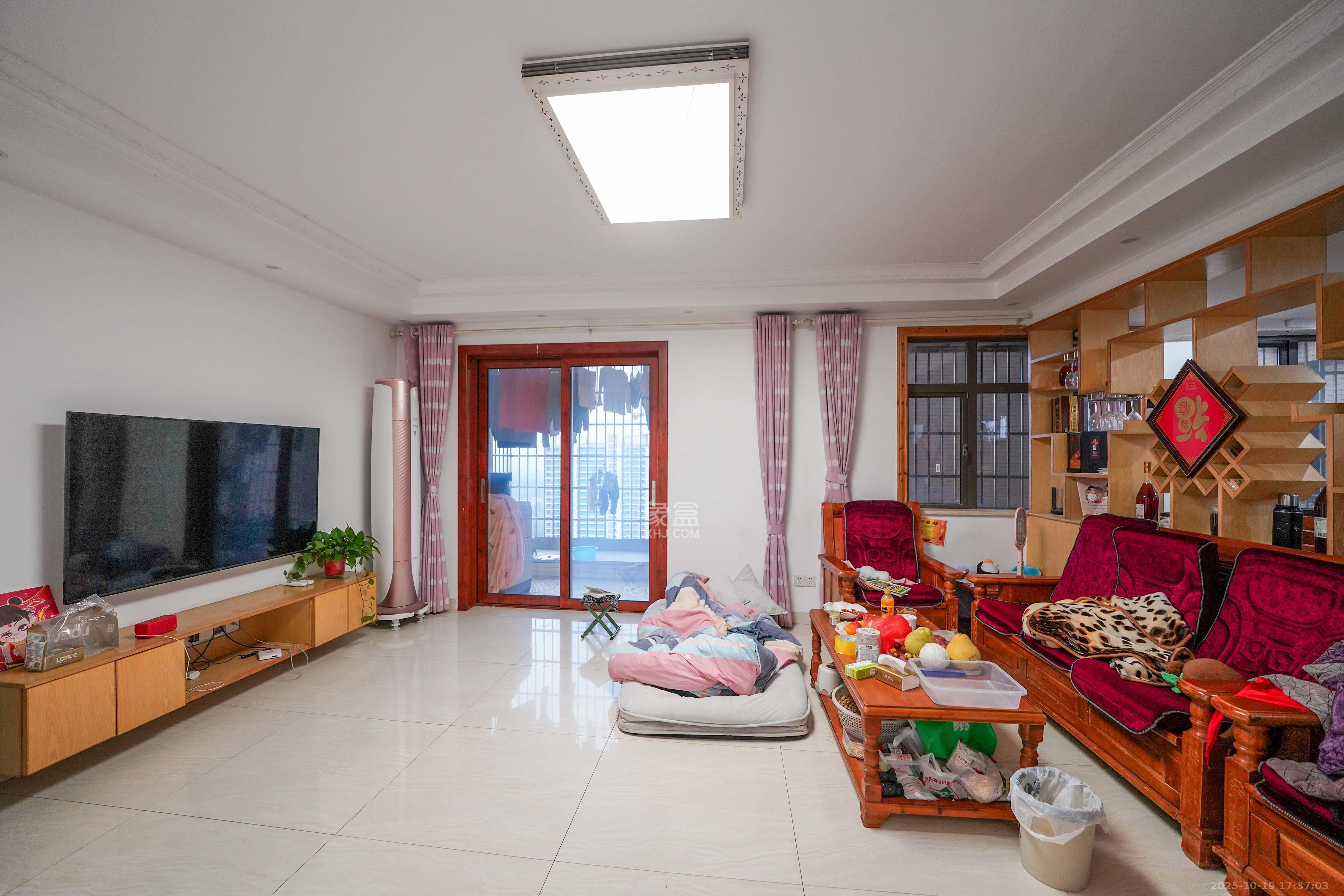 幸福庄园  4室2厅2卫    85.0万