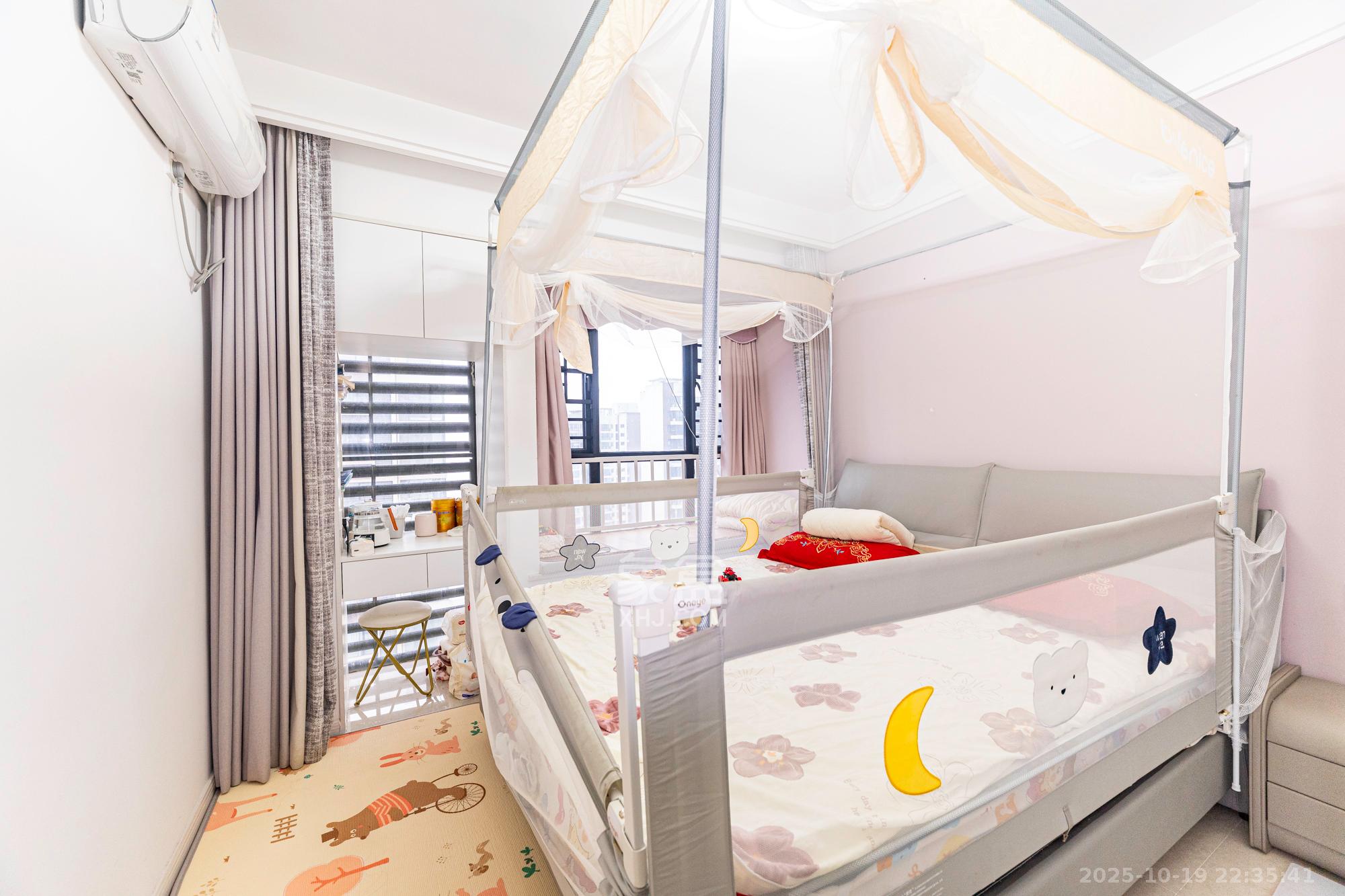 盛地东方芯府 3室1厅2卫 80.0万 盛地东方芯府 3室1厅2卫 80.0万卧室