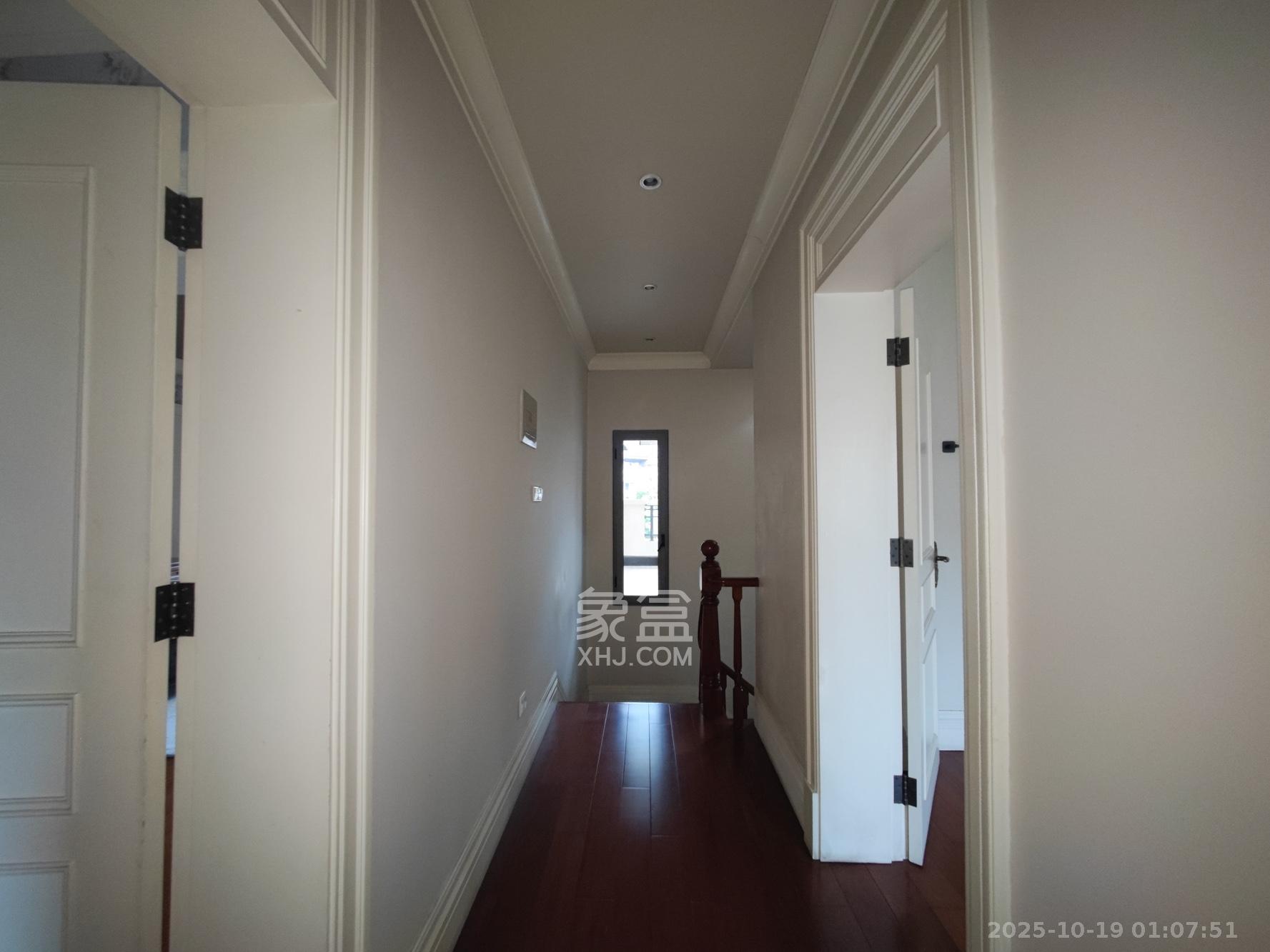 托斯卡纳洋房高层  5室2厅3卫    420.0万 托斯卡纳洋房高层  5室2厅3卫    420.0万其他