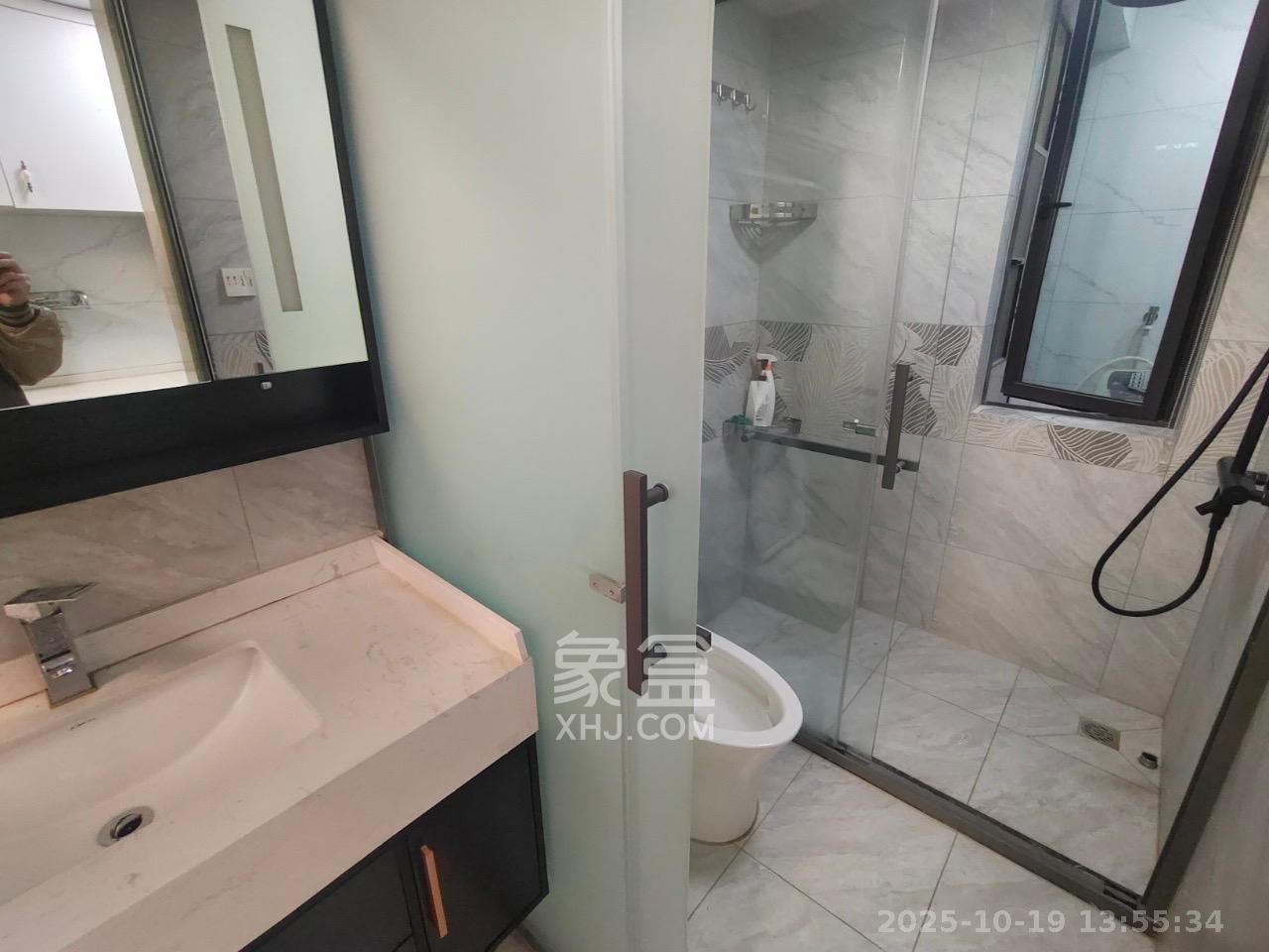 新新花园  2室1厅1卫    2300.0元/月室内图